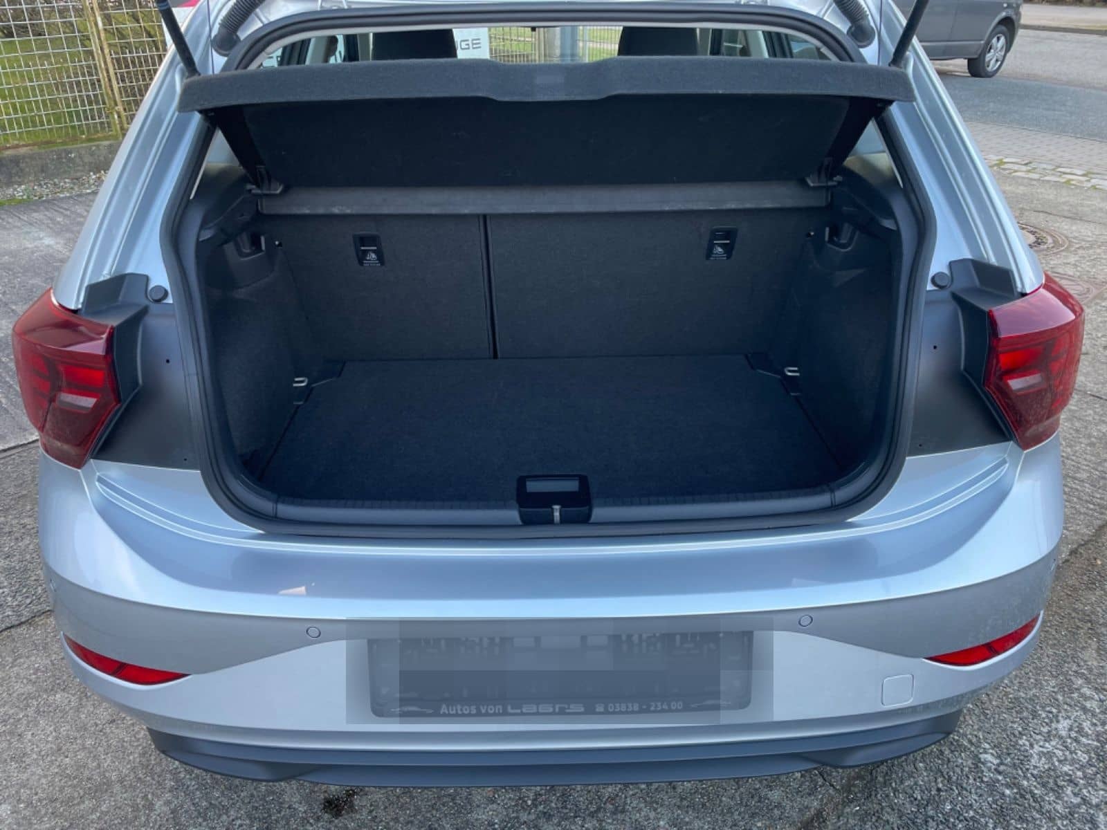 Volkswagen Polo VI Life LED / ACC / PDC foto 10