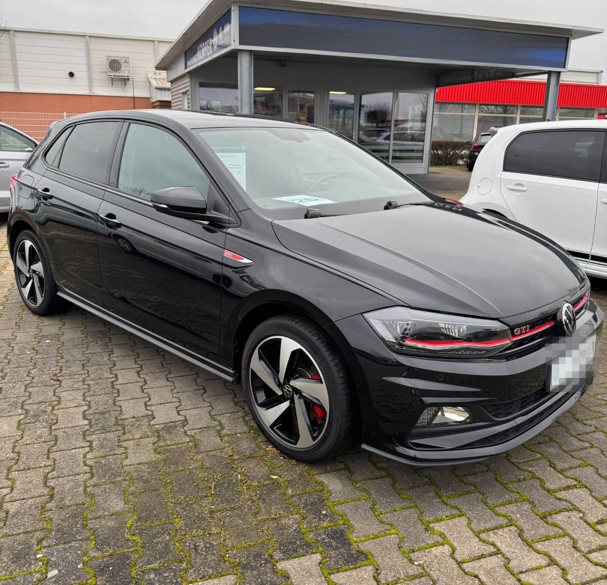 Volkswagen Polo VI GTI 2.0TSI foto 6