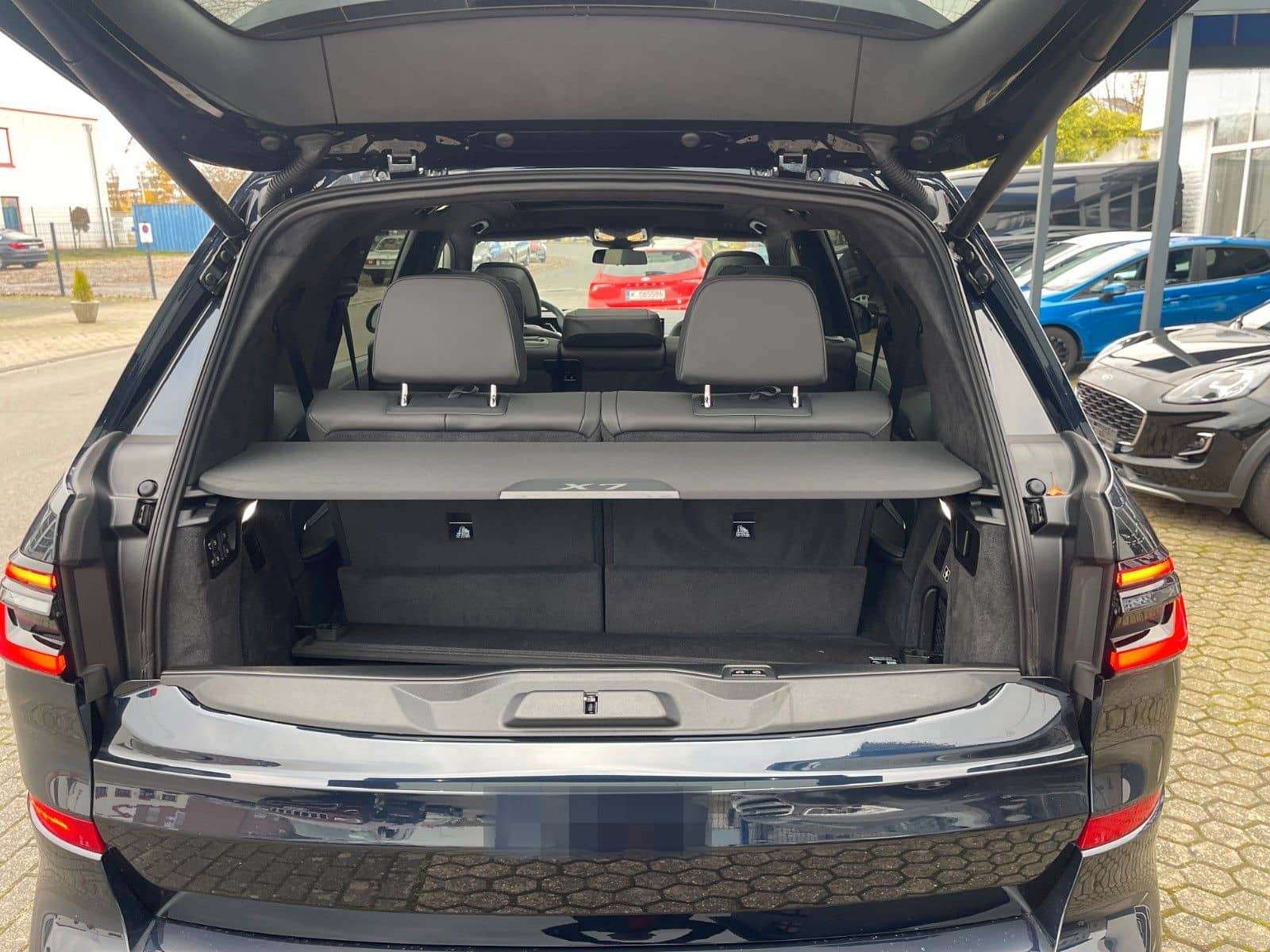 BMW X7 xDrive 40 d M Sport 22 Zoll Pano HeatUP Kamer foto 14