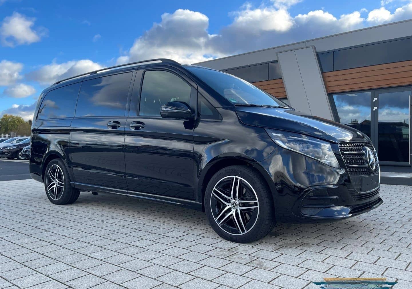 Mercedes-Benz V 300 d AMG EXCLUSIVE EDITION 4MATIC lang Voll V foto 18