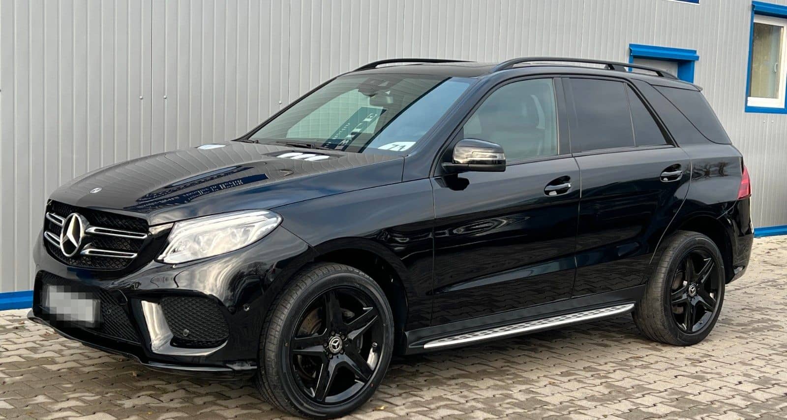 Mercedes-Benz GLE 350 4M AMG-LINE COMAND SCHIEBED. LED KEYLESS foto 1