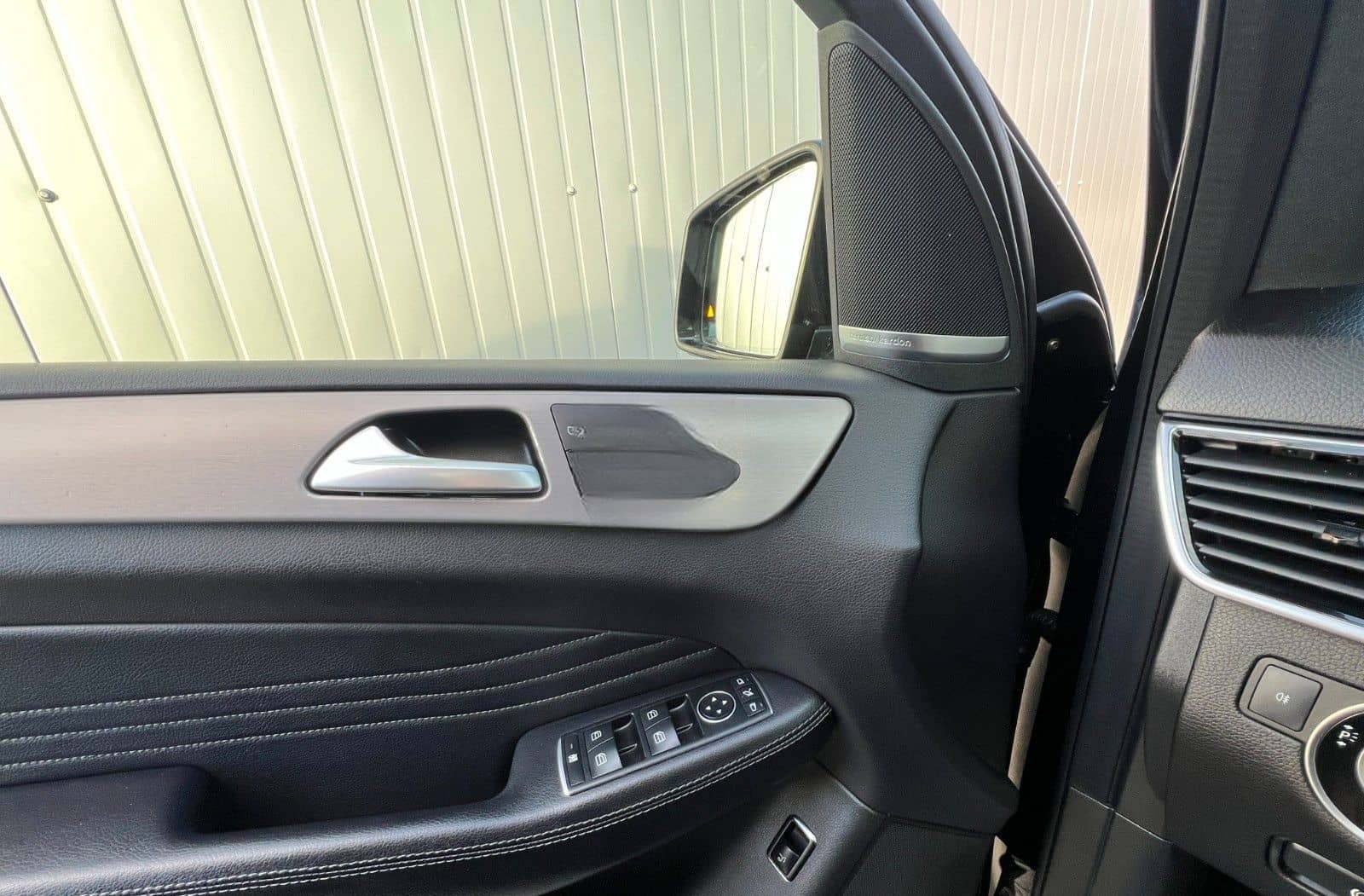 Mercedes-Benz GLE 350 4M AMG-LINE COMAND SCHIEBED. LED KEYLESS foto 21