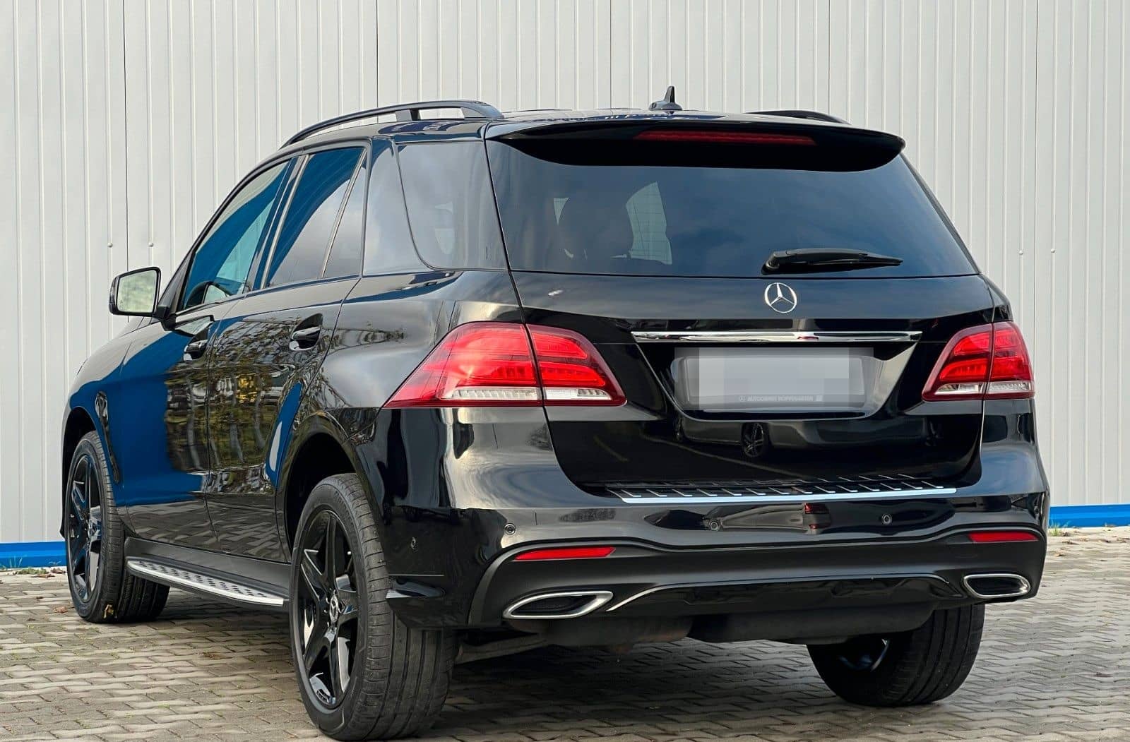 Mercedes-Benz GLE 350 4M AMG-LINE COMAND SCHIEBED. LED KEYLESS foto 8
