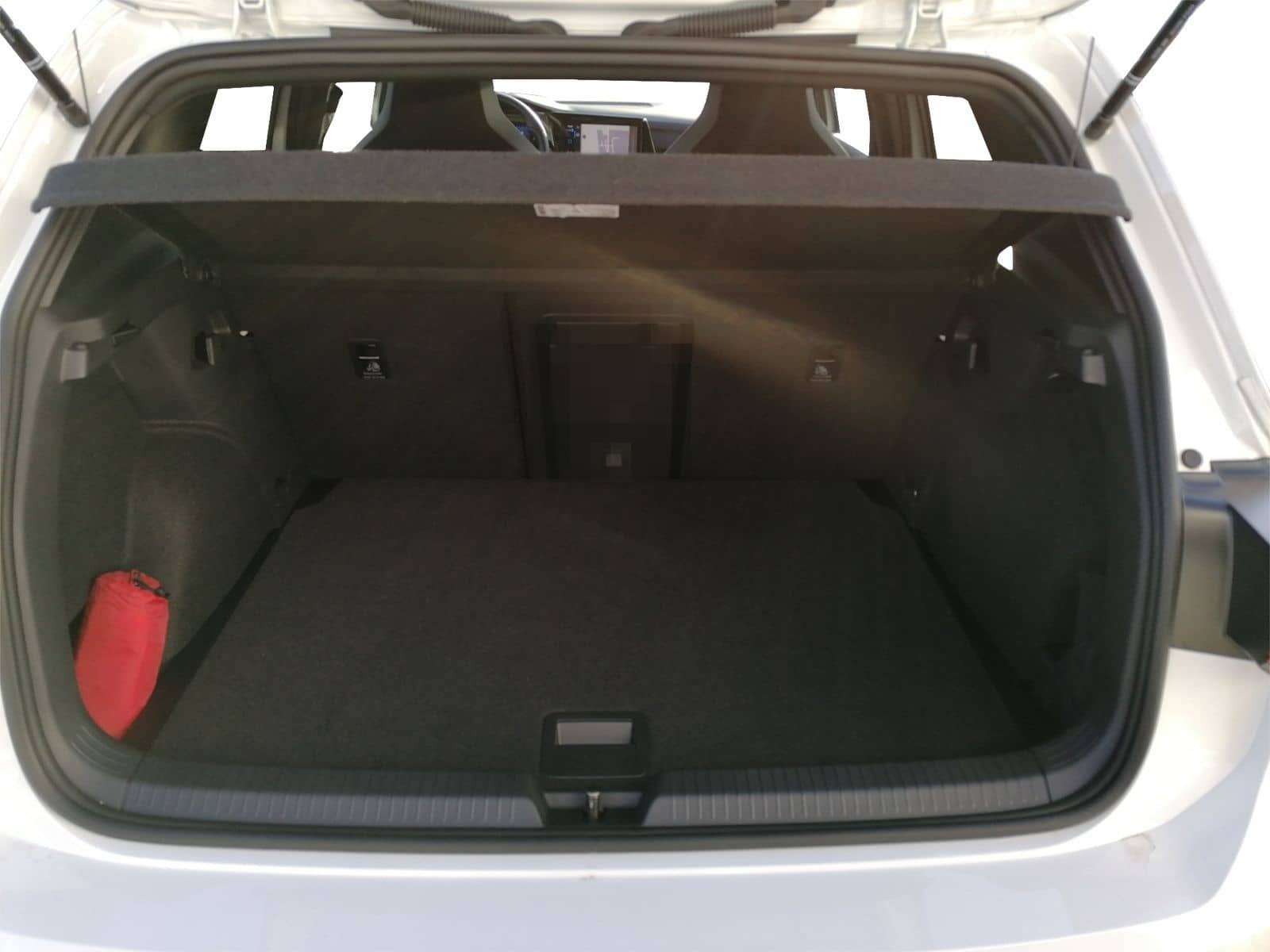 Volkswagen Golf VIII GTD 2.0 TDI DSG PANO+HARMAN+19"ALU foto 16