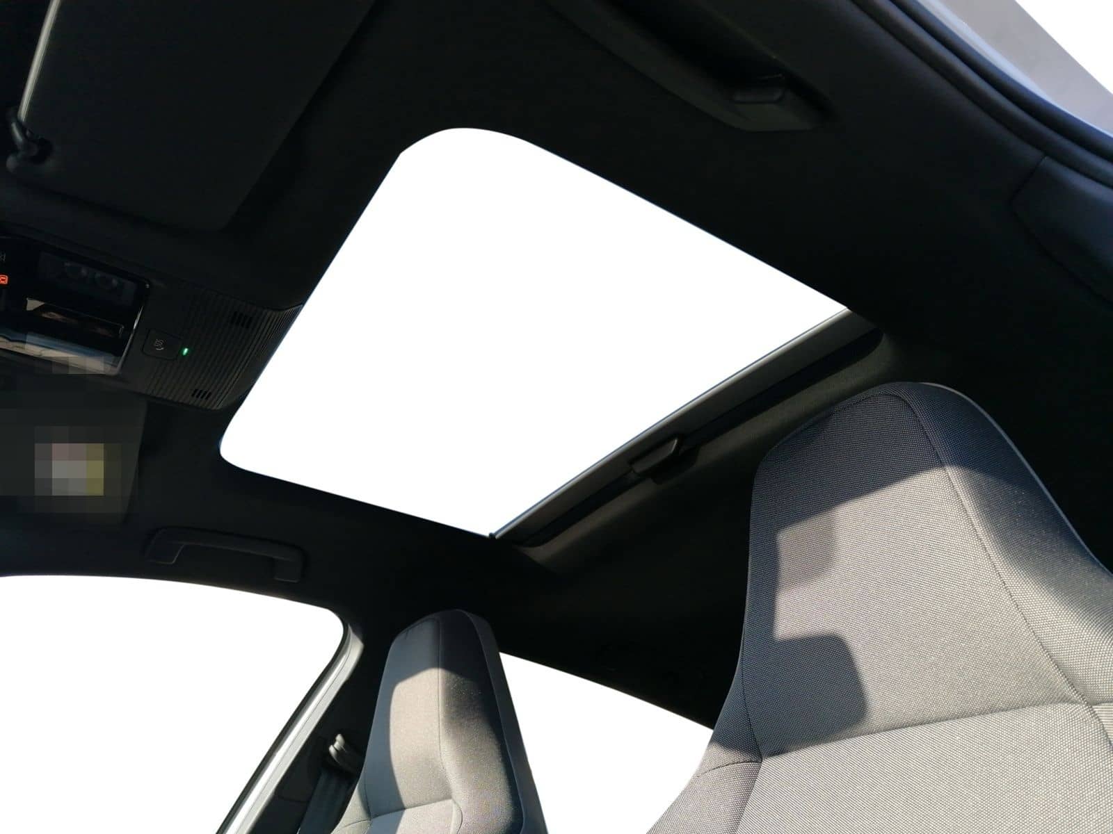 Volkswagen Golf VIII GTD 2.0 TDI DSG PANO+HARMAN+19"ALU foto 20