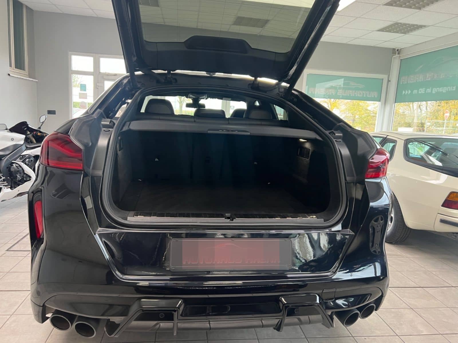 BMW X6 M Competition LiveCo./Navi/Kamera/Pano foto 16