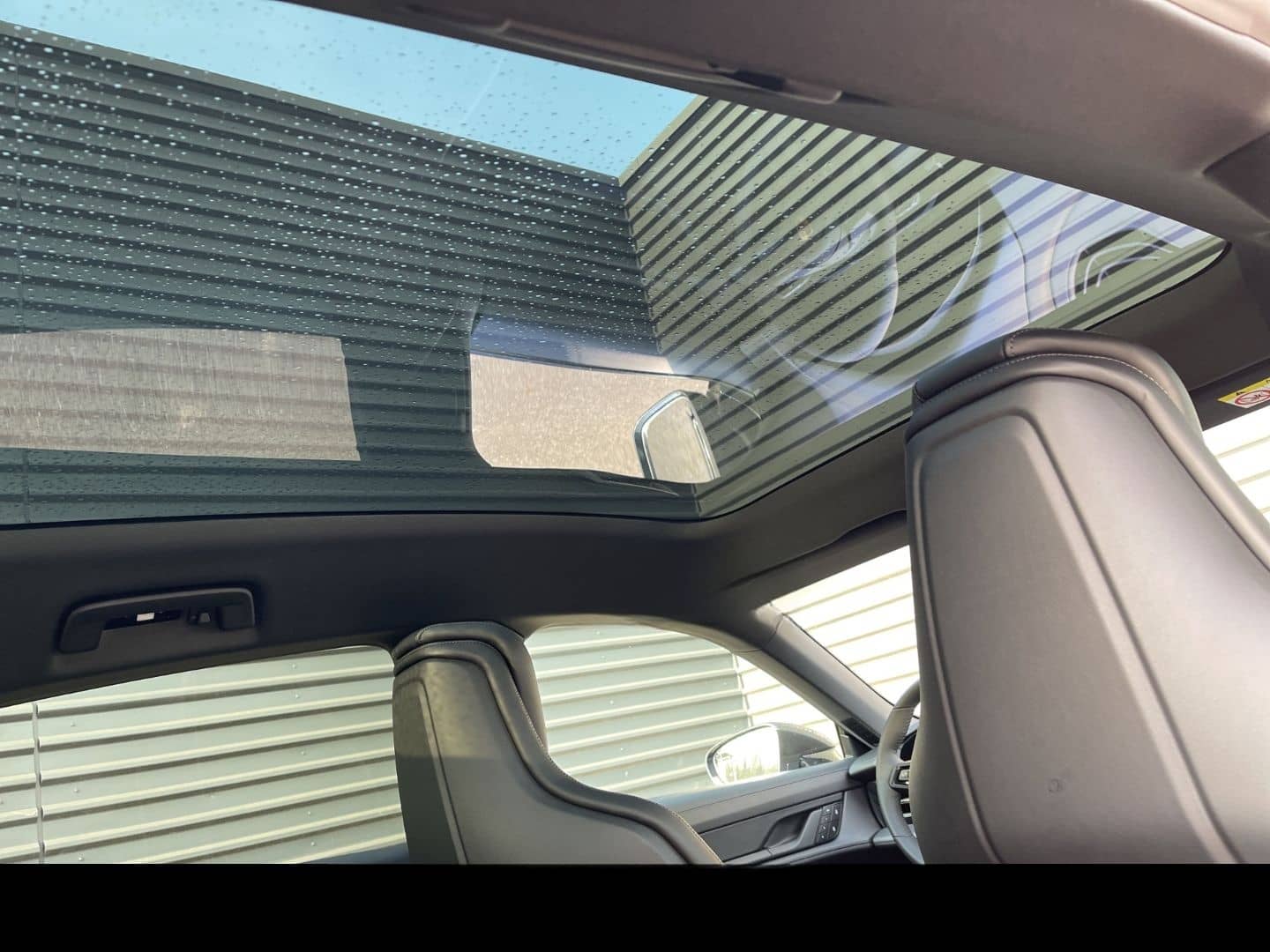 Porsche Taycan 4 Cross Turismo InnoDrive LED-Matrix foto 14