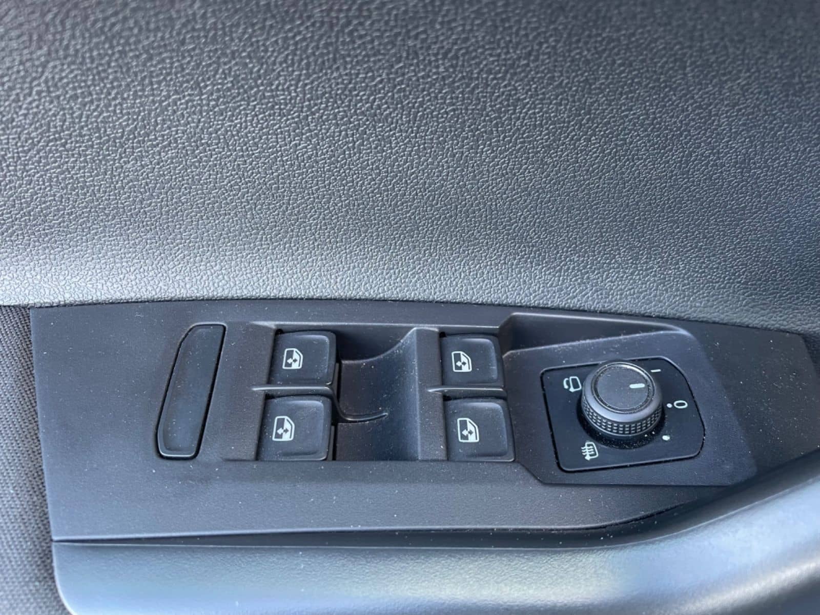 Volkswagen Polo VI Life LED / ACC / PDC foto 13