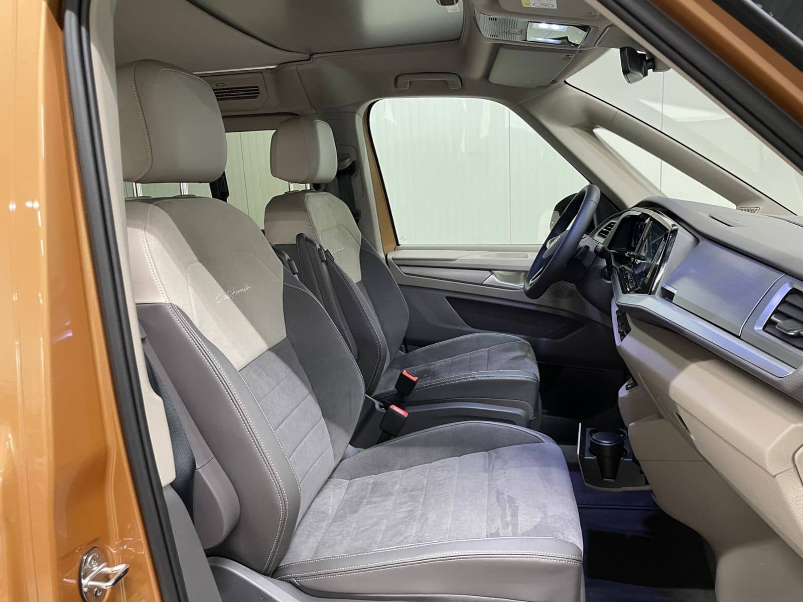 Volkswagen T7 California Ocean 2.0 TDI DSG NAV STNDHZG foto 19