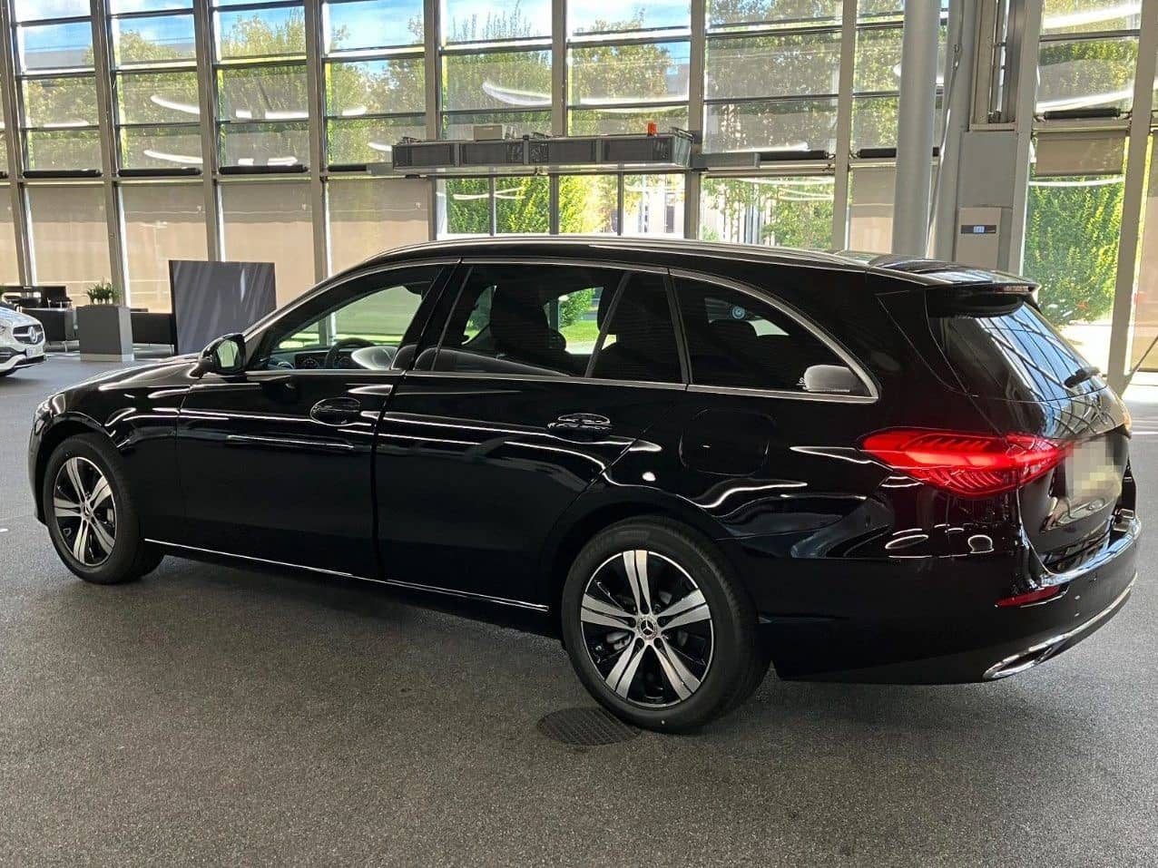 Mercedes-Benz C 300 e T-Modell AVANTGARDE ADVANCED PLUS foto 5