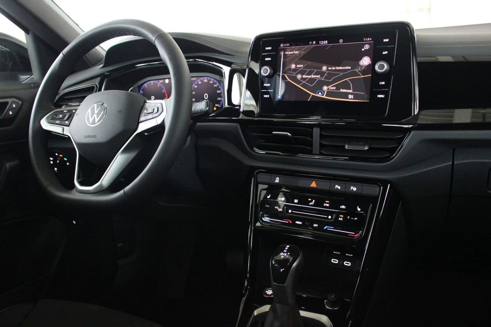 Volkswagen T-ROC Style 1.5l TSI DSG Matrix Kamera foto 14