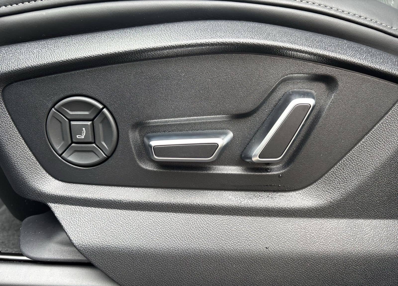 Audi Q7 SUV S line 50 TDI qu. tiptr. Laser PANO HUD foto 18