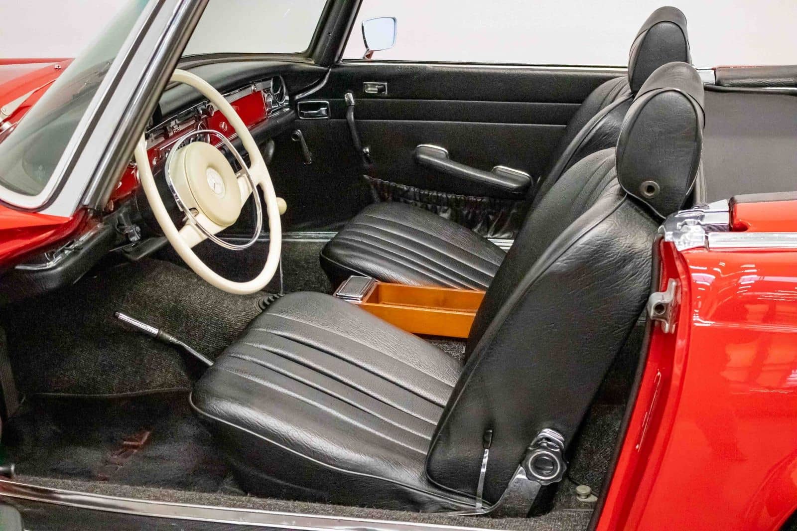Mercedes-Benz 280 SL Pagode vollständig Restauriert foto 13