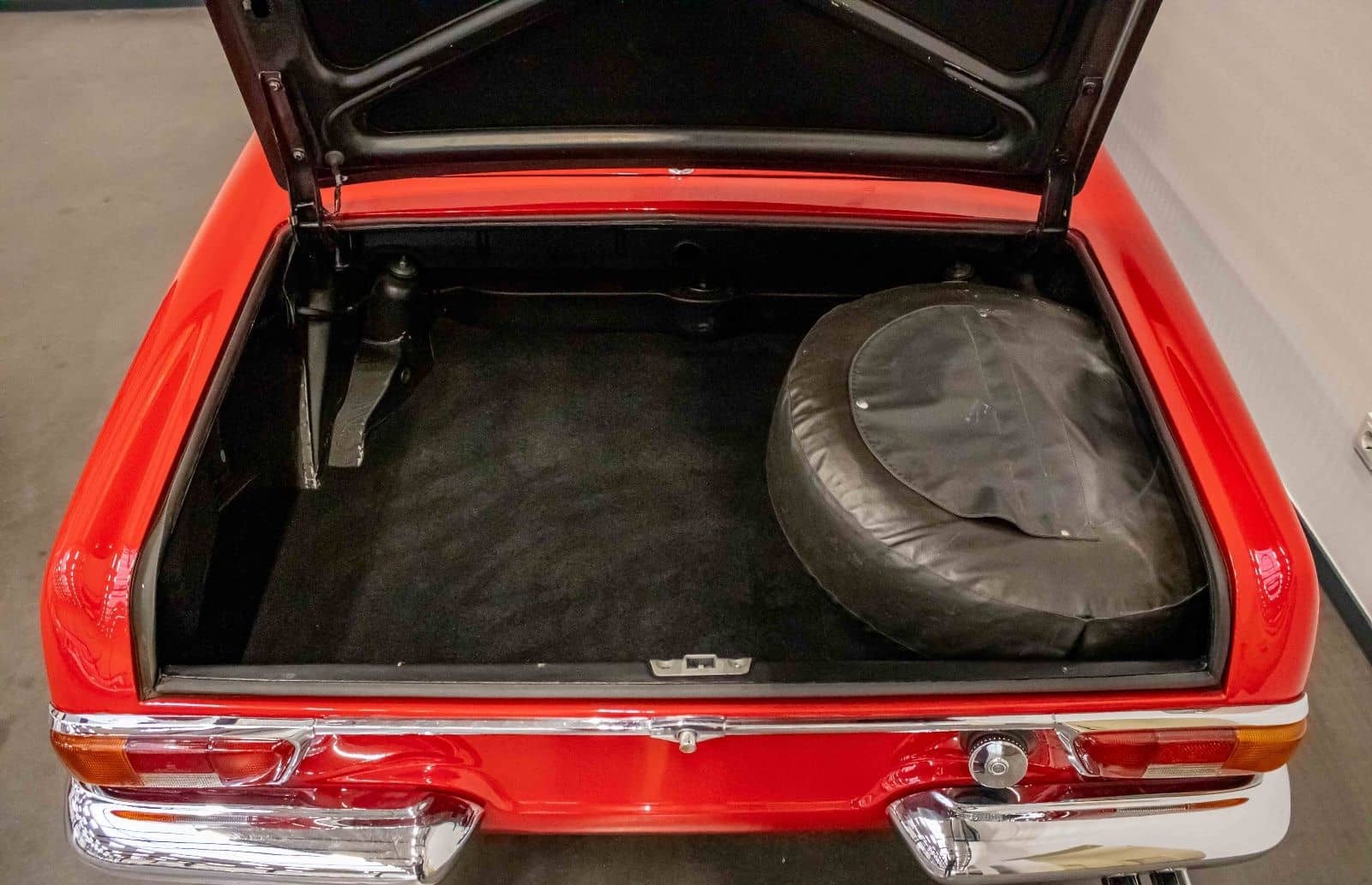 Mercedes-Benz 280 SL Pagode vollständig Restauriert foto 18