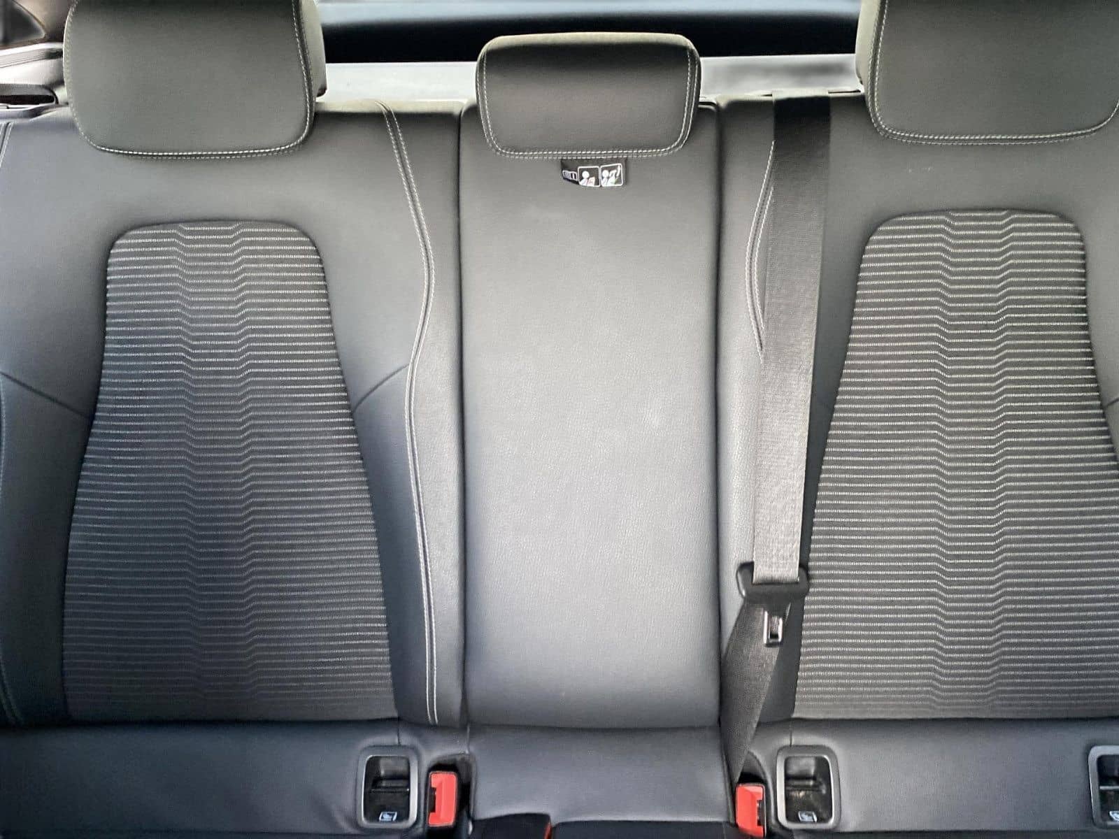 Mercedes-Benz CLA 180 Kamera*Leder*DAB*LED*Navi*18*Spur*Park foto 17