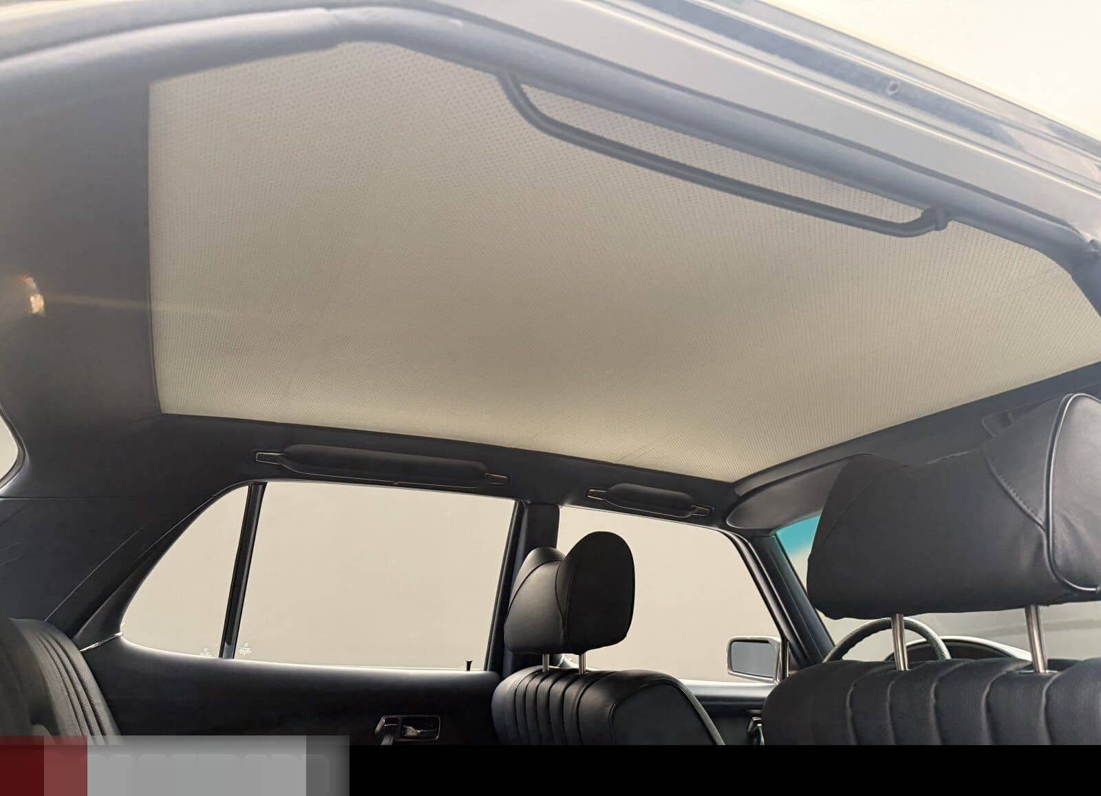 Mercedes-Benz 450 SE Limousine W116 foto 16