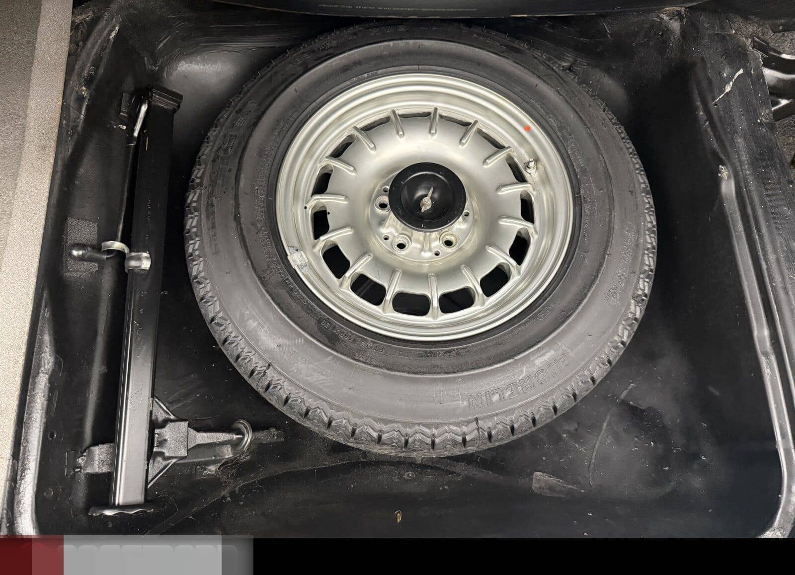 Mercedes-Benz 450 SE Limousine W116 foto 18