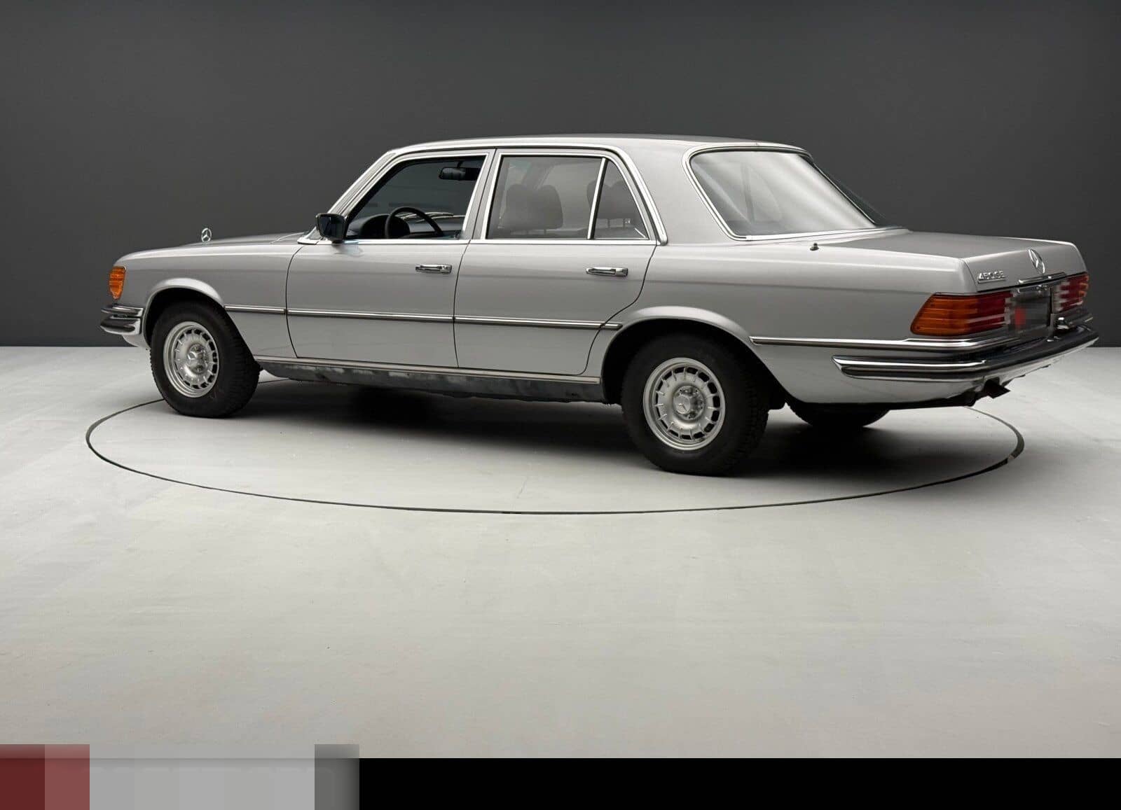 Mercedes-Benz 450 SE Limousine W116 foto 7