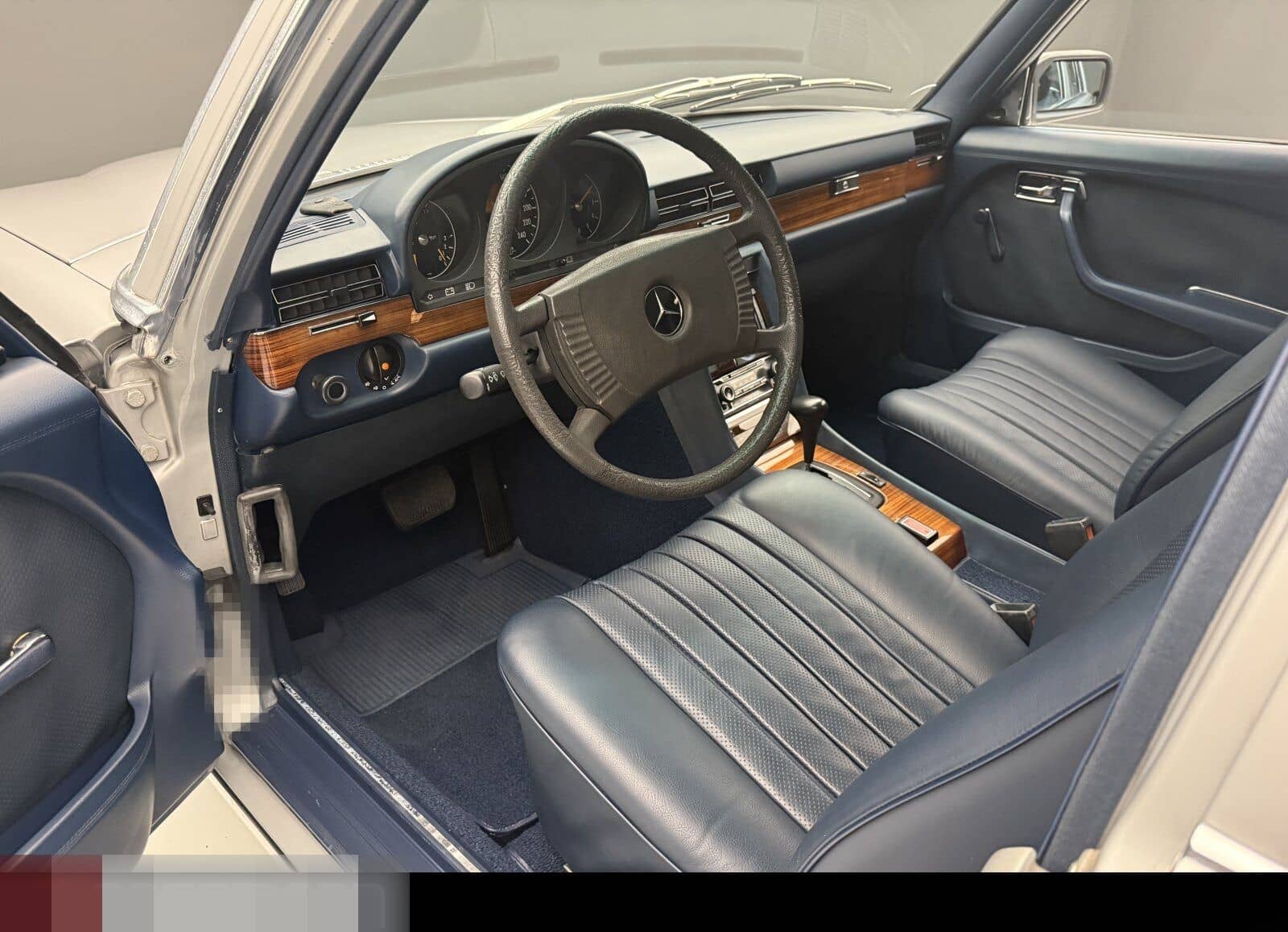 Mercedes-Benz 450 SE Limousine W116 foto 9