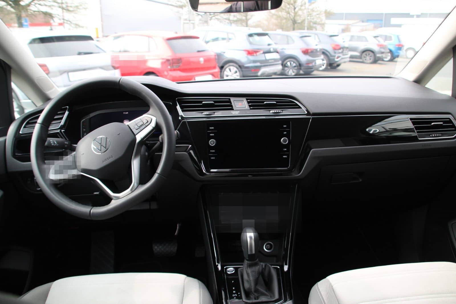 Volkswagen Touran Highline TDI DSG  7Si+AHK+Kamera+Ganzj foto 11