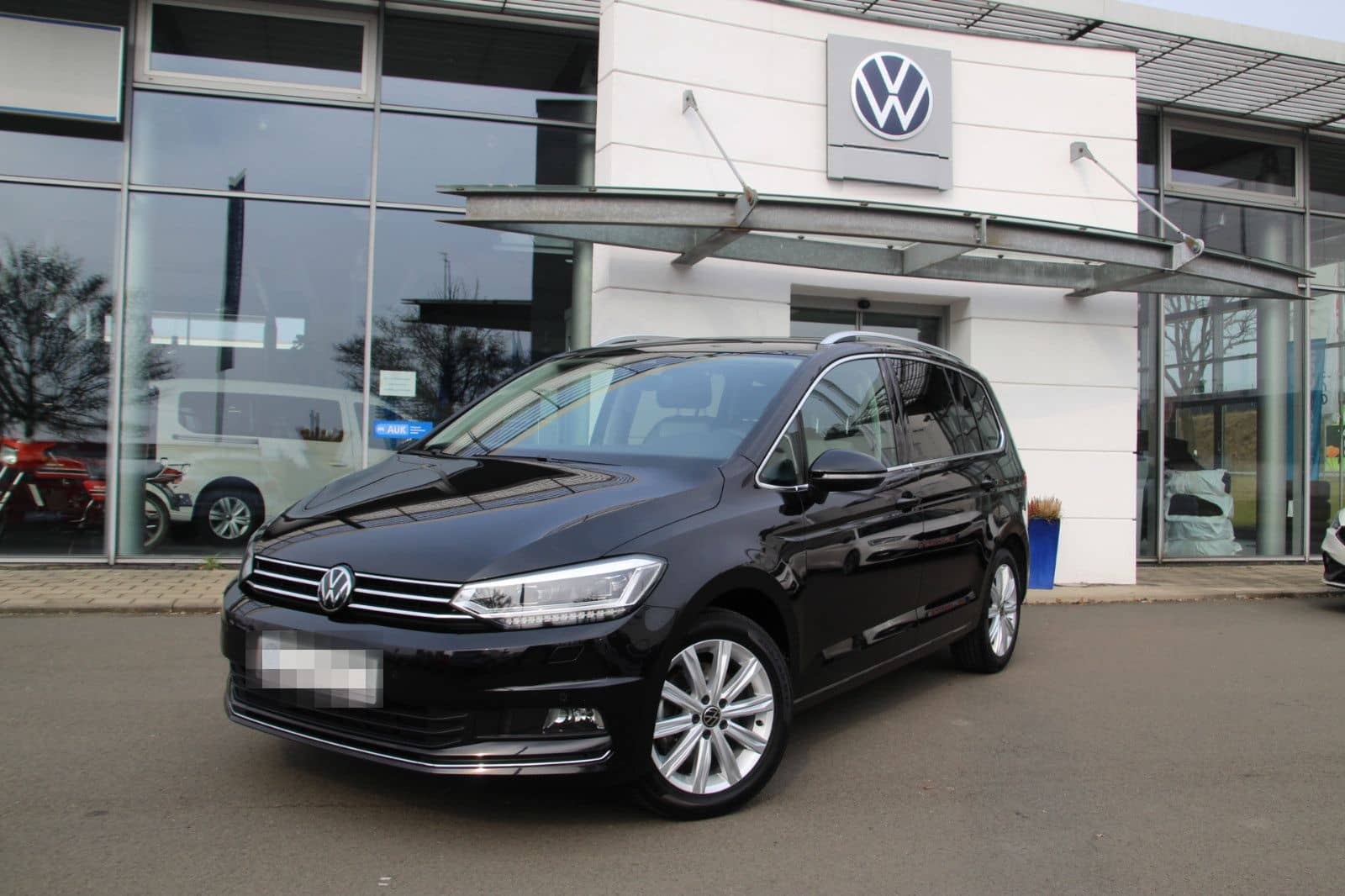Volkswagen Touran Highline TDI DSG  7Si+AHK+Kamera+Ganzj foto 3