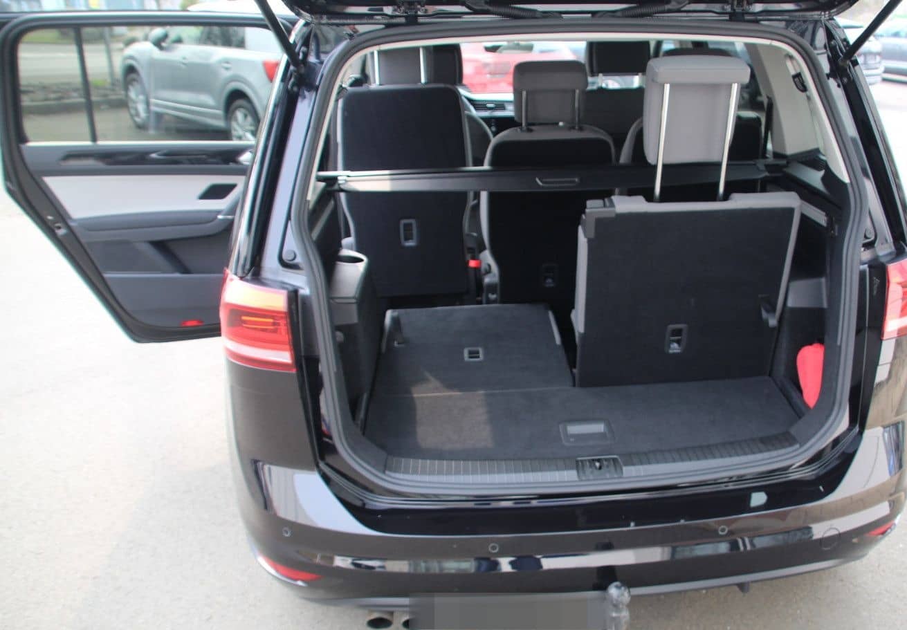 Volkswagen Touran Highline TDI DSG  7Si+AHK+Kamera+Ganzj foto 7