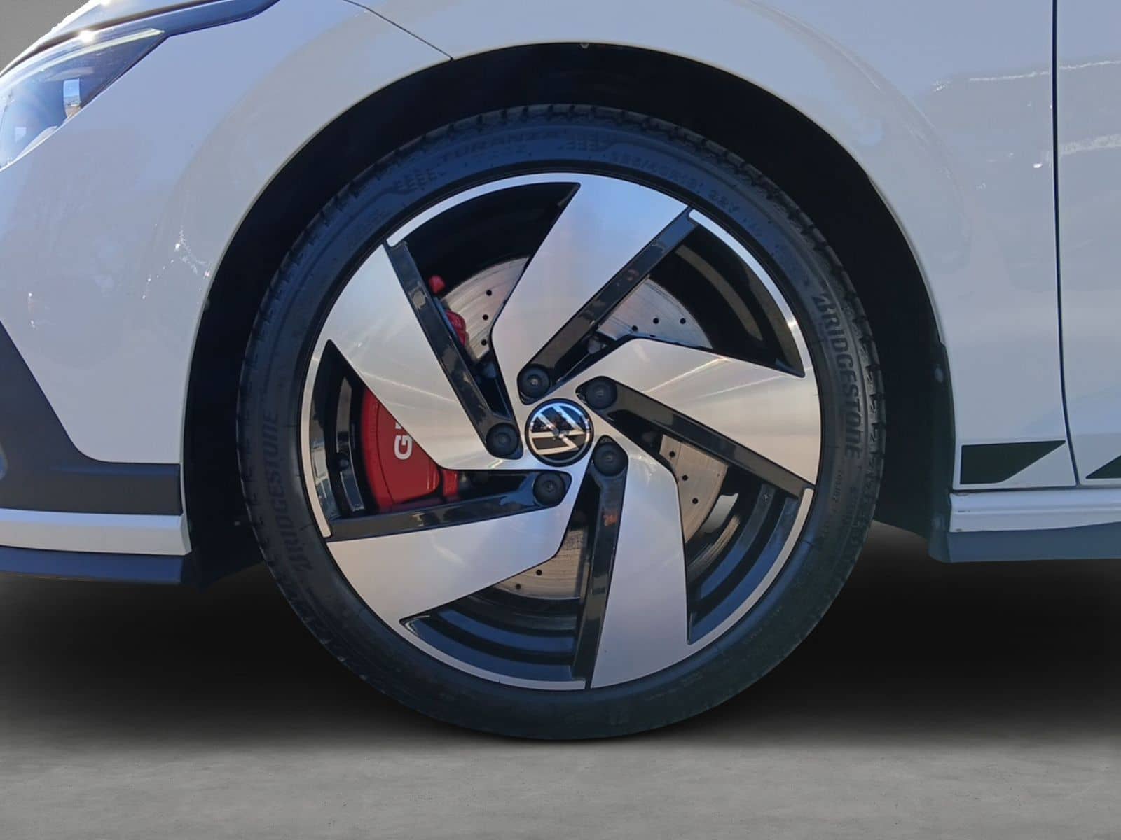 Volkswagen Golf VIII GTI Clubsport 2.0 TSI DSG+LED+KAMERA foto 6