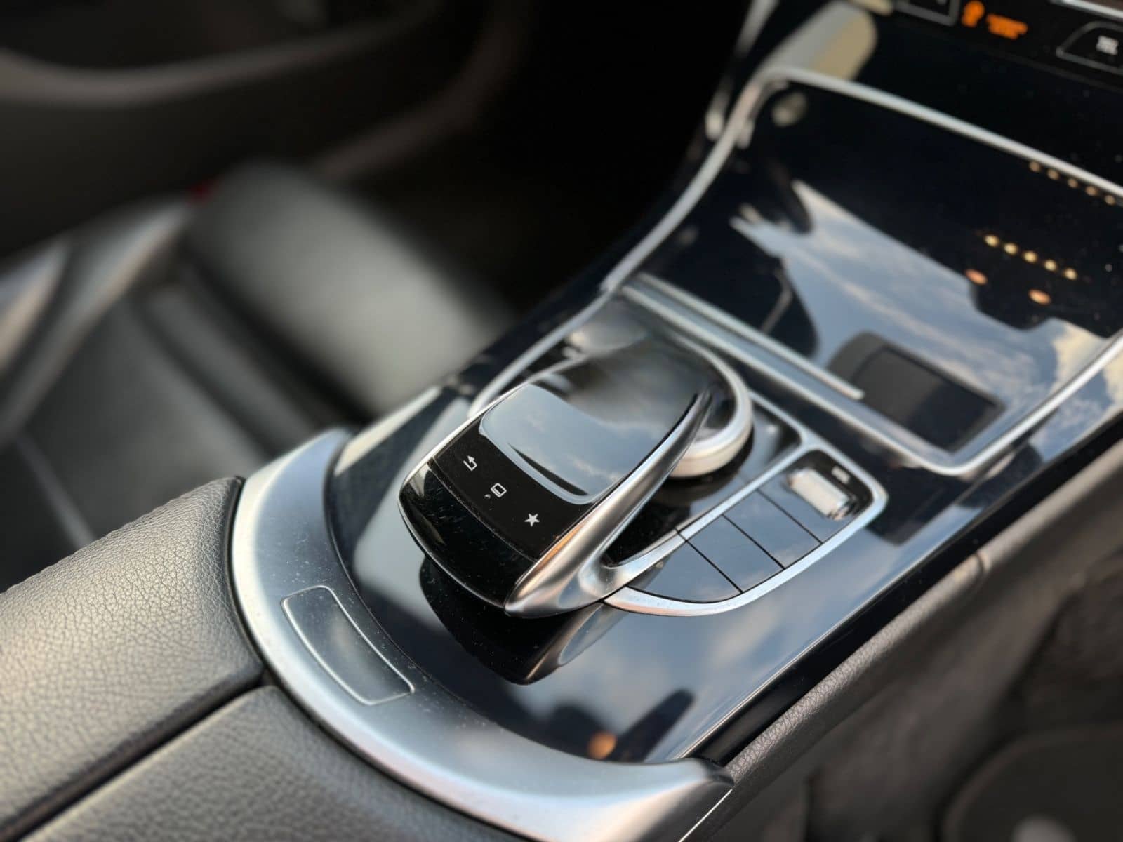 Mercedes-Benz C 180 CGI*AMG-LINE*NIGHTPAKET*AUTOM*LED*TEMPOMAT foto 11