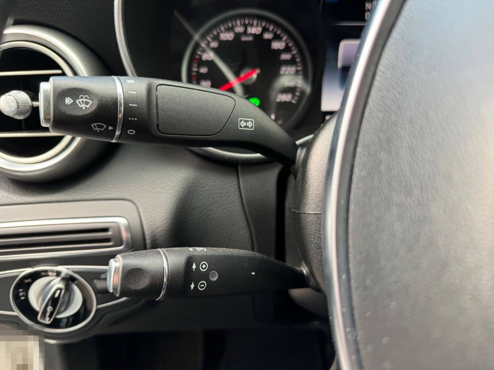 Mercedes-Benz C 180 CGI*AMG-LINE*NIGHTPAKET*AUTOM*LED*TEMPOMAT foto 16