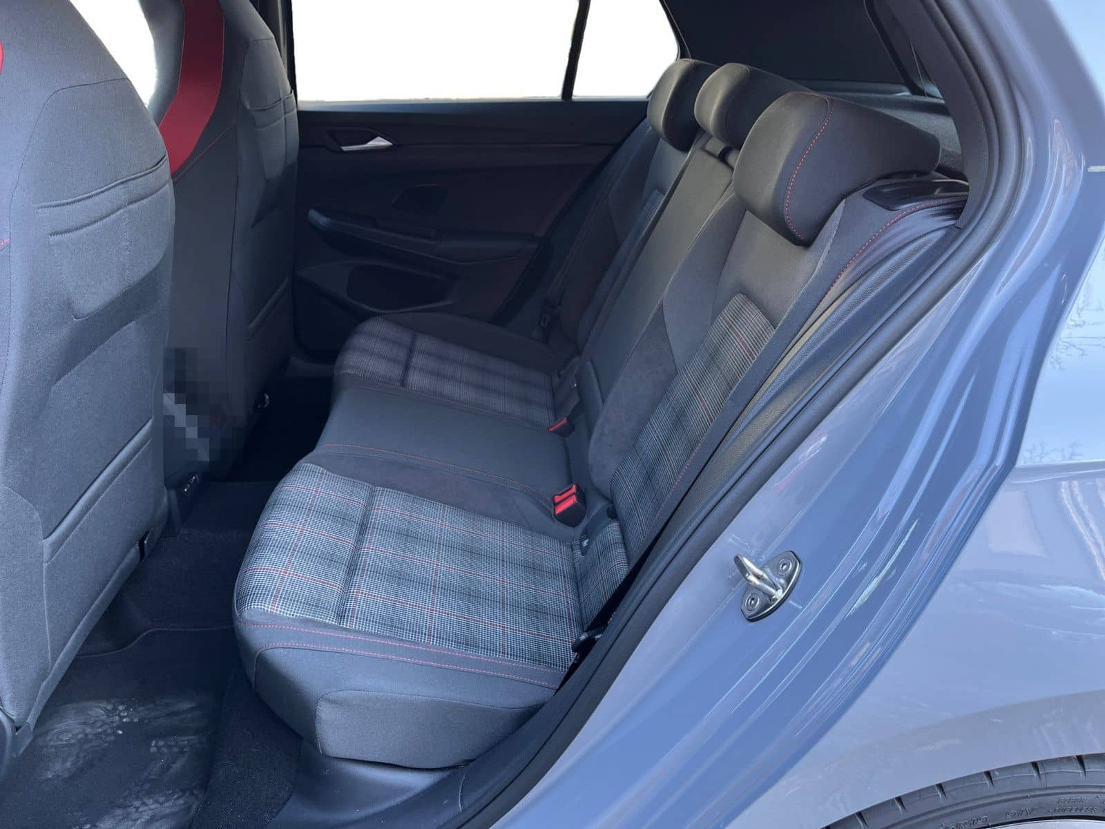 Volkswagen Golf GTI 2,0TSI 265 PS DSG 19" NAVI HARMAN KARDO foto 11