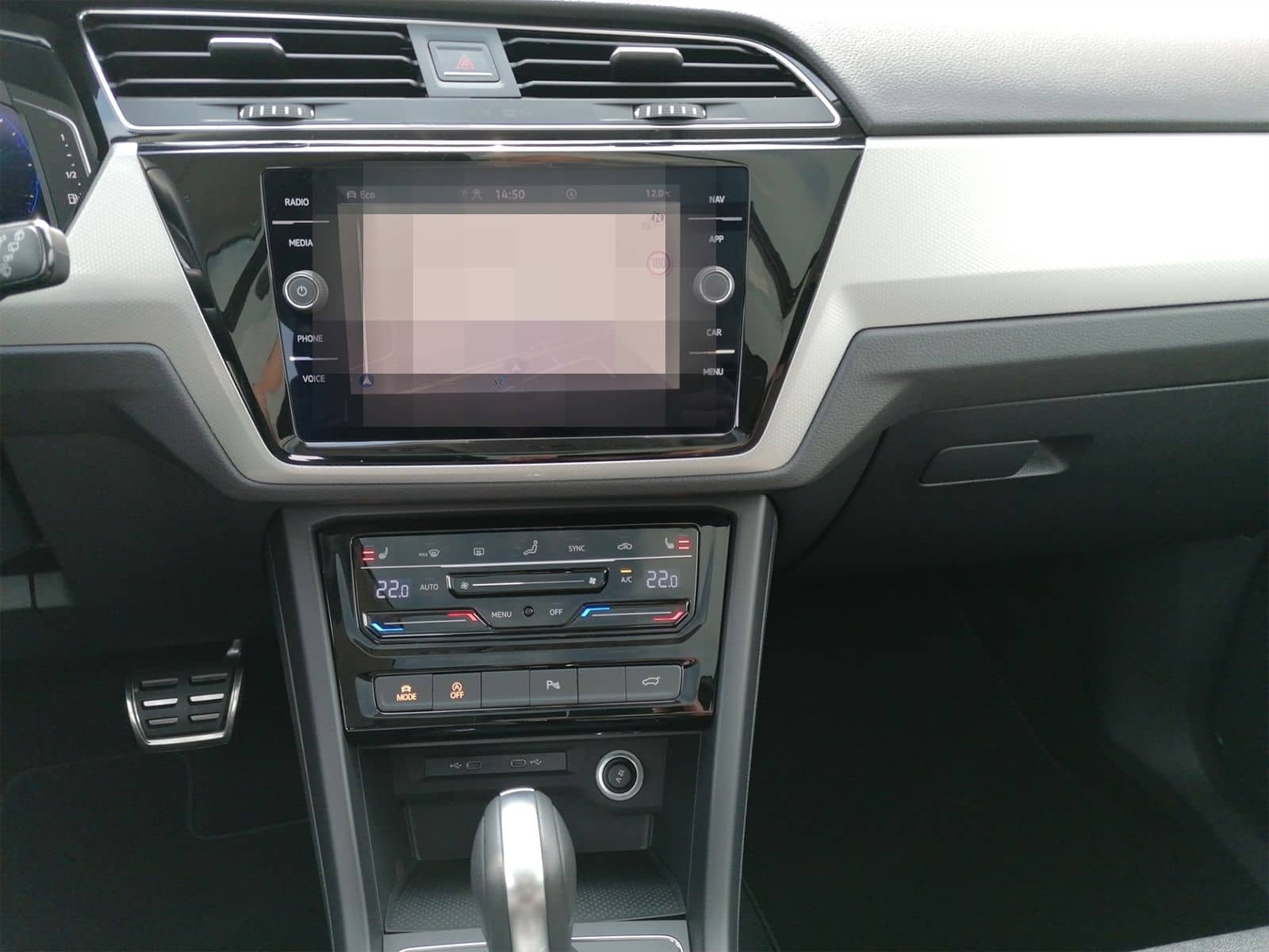 Volkswagen Touran R Line 1.5 TSI DSG PANO+AHK+7-SITZE+ foto 13