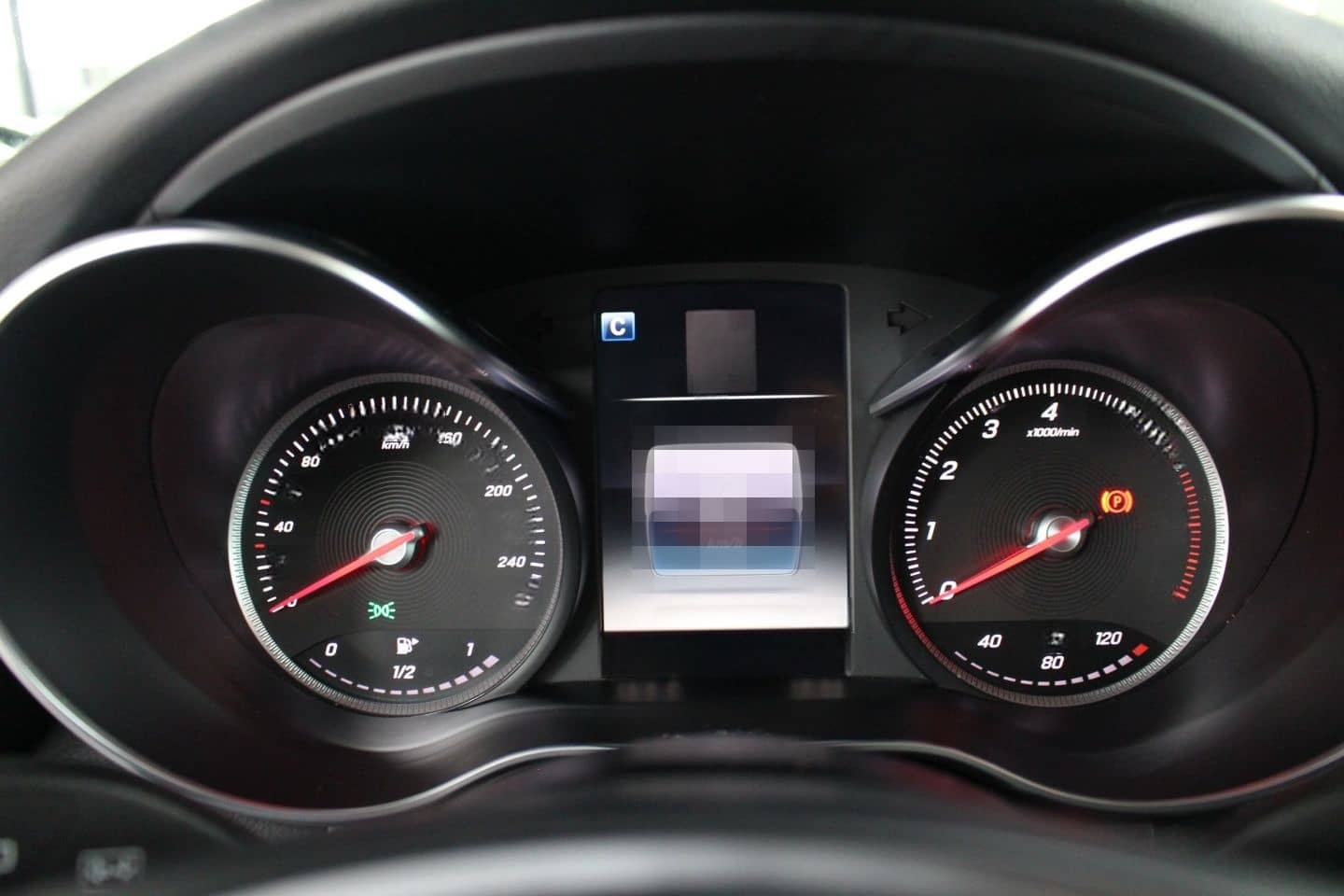 Mercedes-Benz C 180 T Avantgarde Navi LED SHZ PTS foto 12