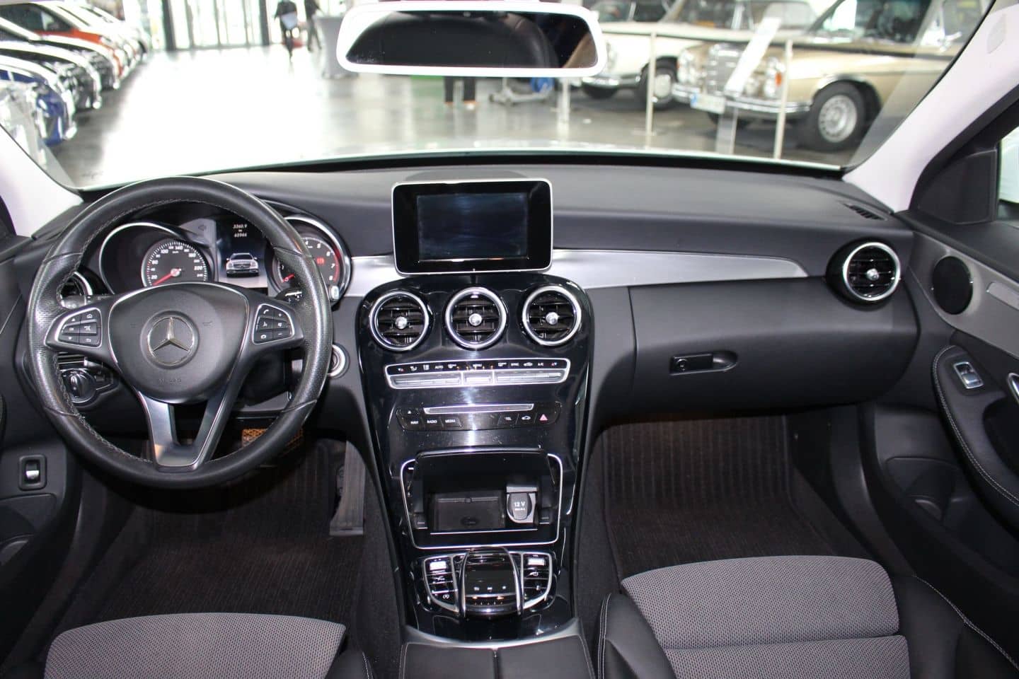 Mercedes-Benz C 180 T Avantgarde Navi LED SHZ PTS foto 9