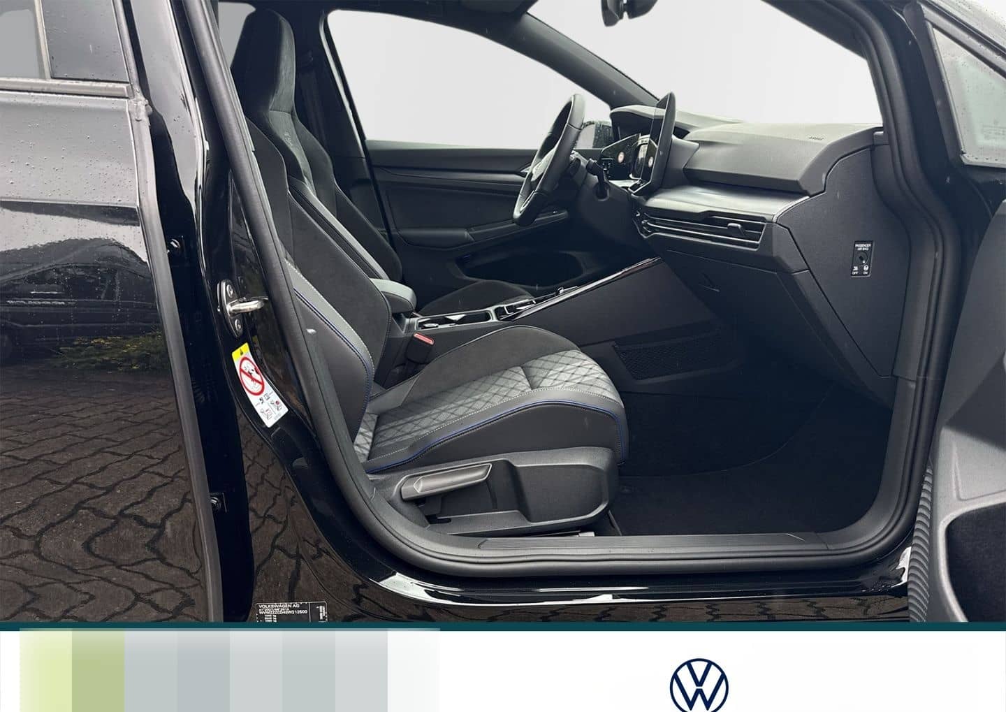 Volkswagen Golf VIII R-Line 2.0 TDI DSG LED HUD Navi AHK Fe foto 8