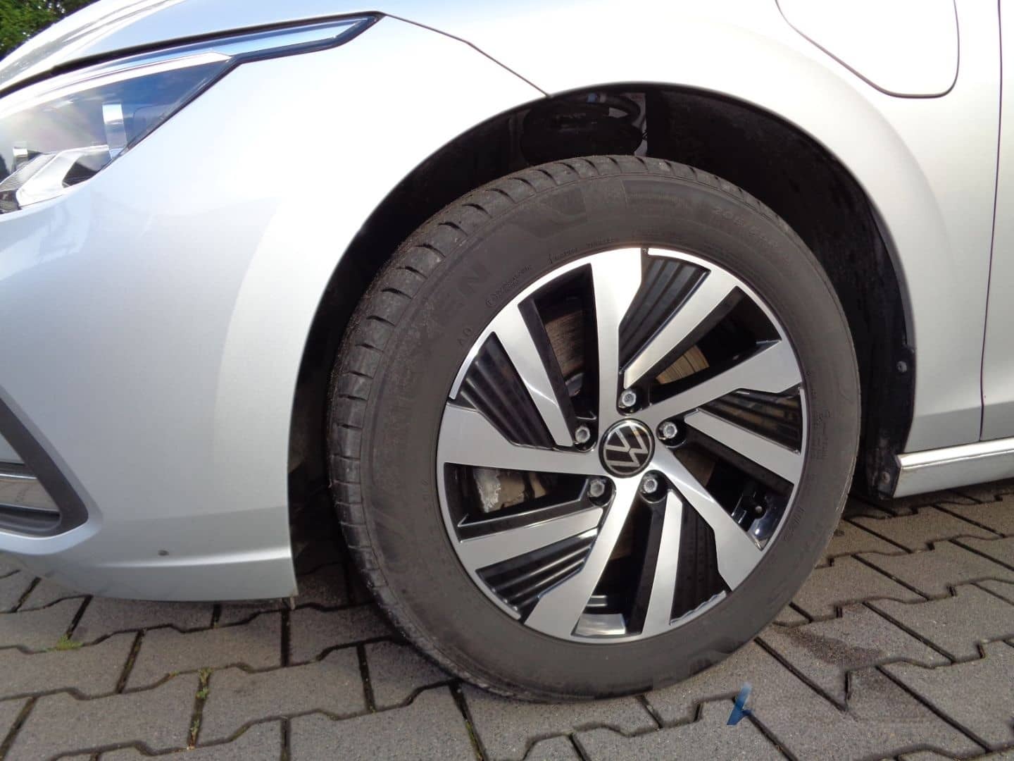 Volkswagen Golf VIII 1.4 eHybrid Style AHK R-KAM ACC NAVI foto 16