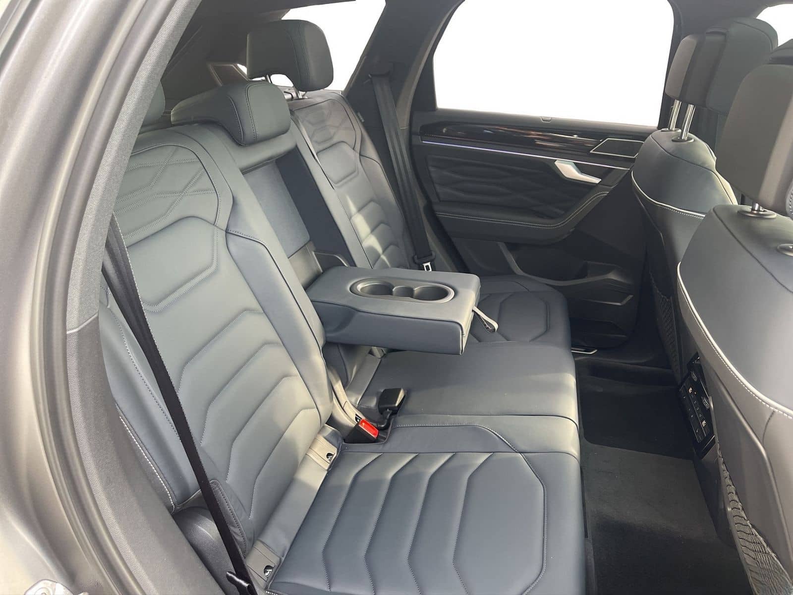 Volkswagen Touareg 3.0 TDI 210 kW 4Motion/R-Line/Mattlack foto 11