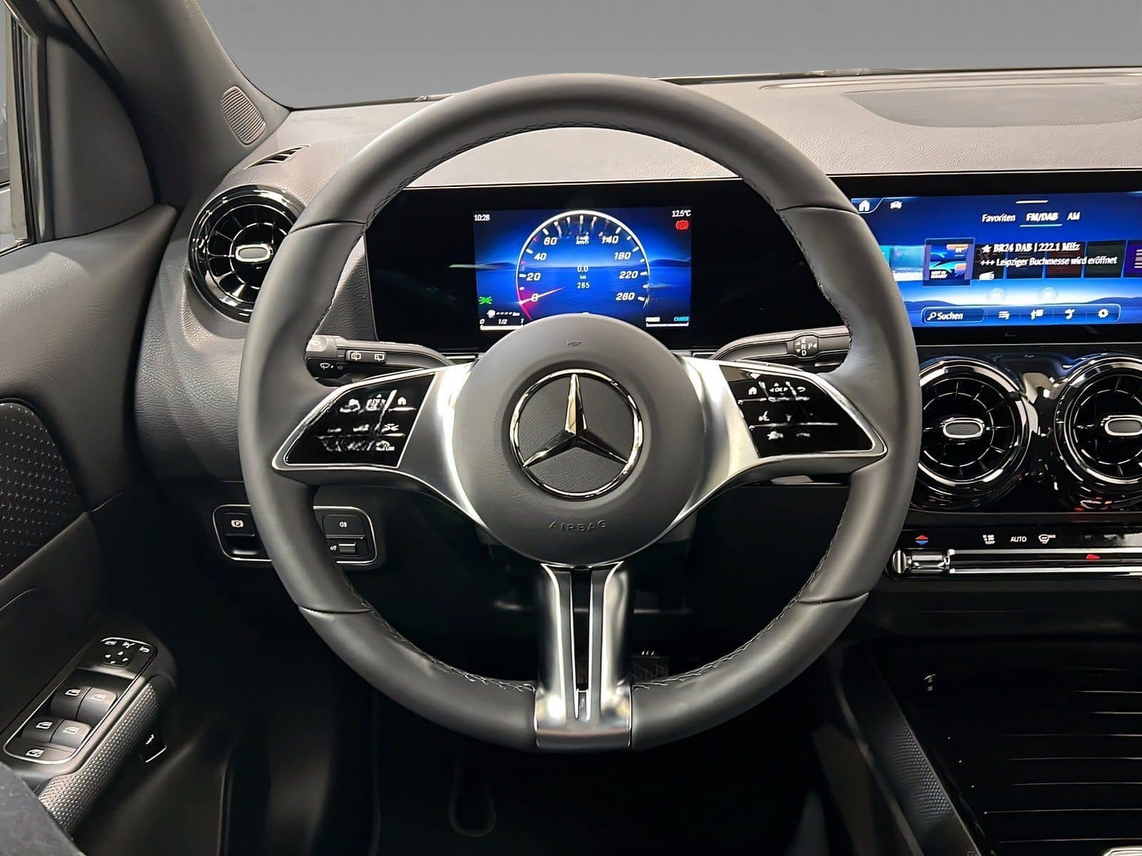 Mercedes-Benz GLA 200 MBUX+LED+PARKTRONIC+Kamera+SHz+AHK foto 11