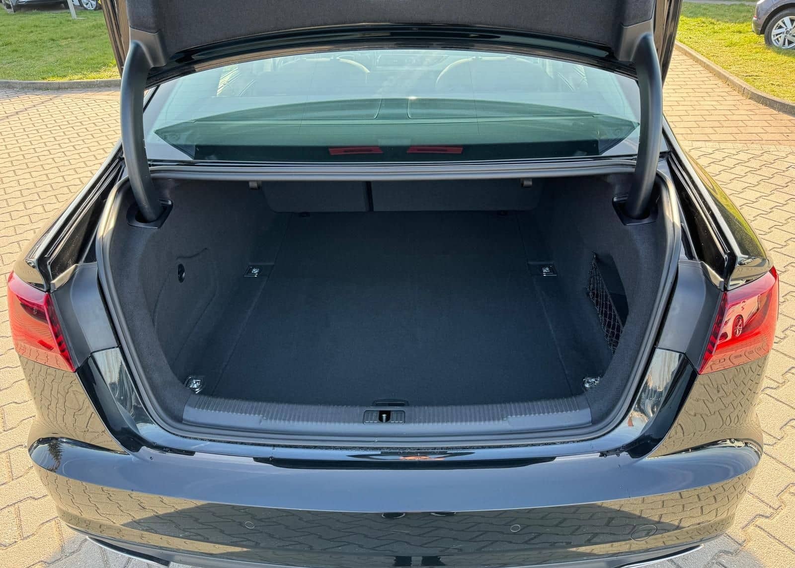 Audi A6 2.0 ultra Sport Navi Standheizung PDC Xenon foto 11