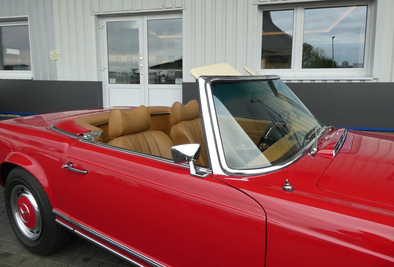 Mercedes-Benz SL 280 Pagode, originale Karosserie foto 22