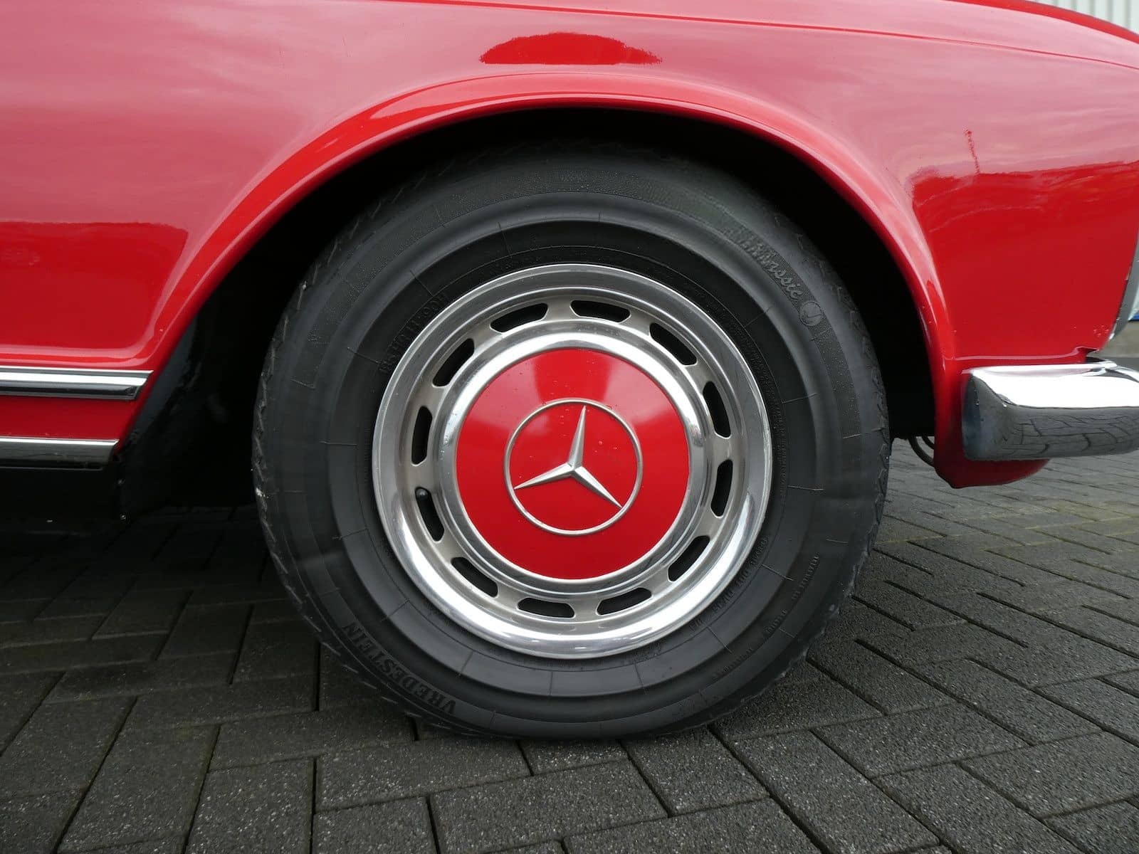 Mercedes-Benz SL 280 Pagode, originale Karosserie foto 24