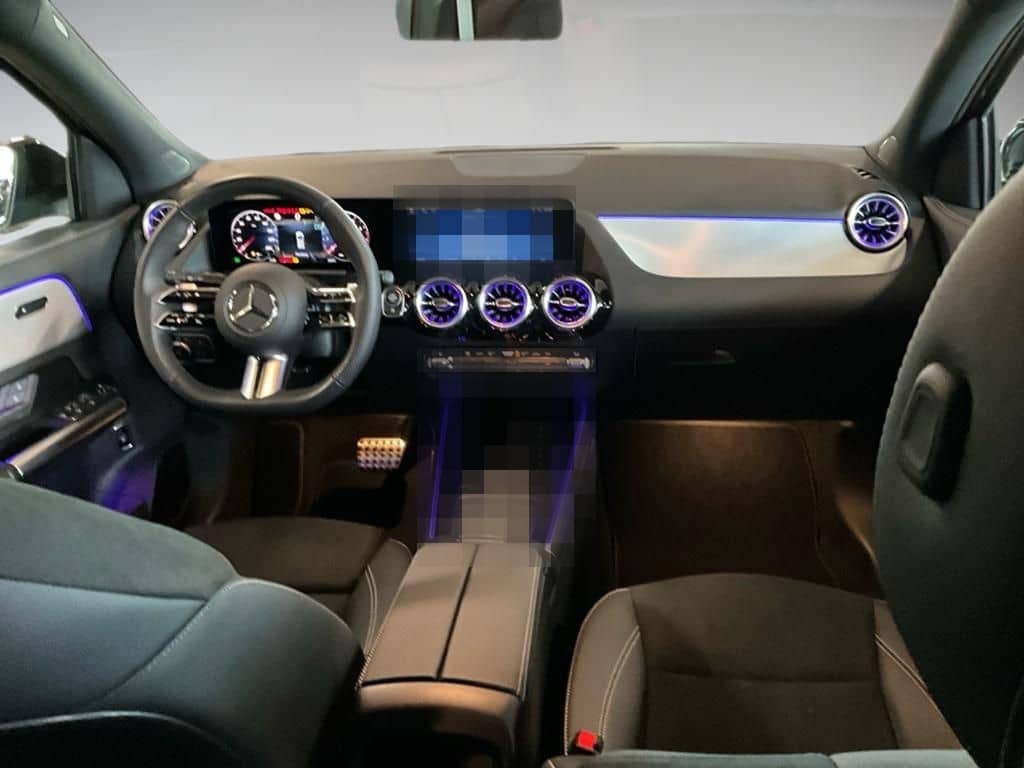 Mercedes-Benz GLA 180 AMG ACC AHK AUT DynLicht Fernlichtass. foto 14