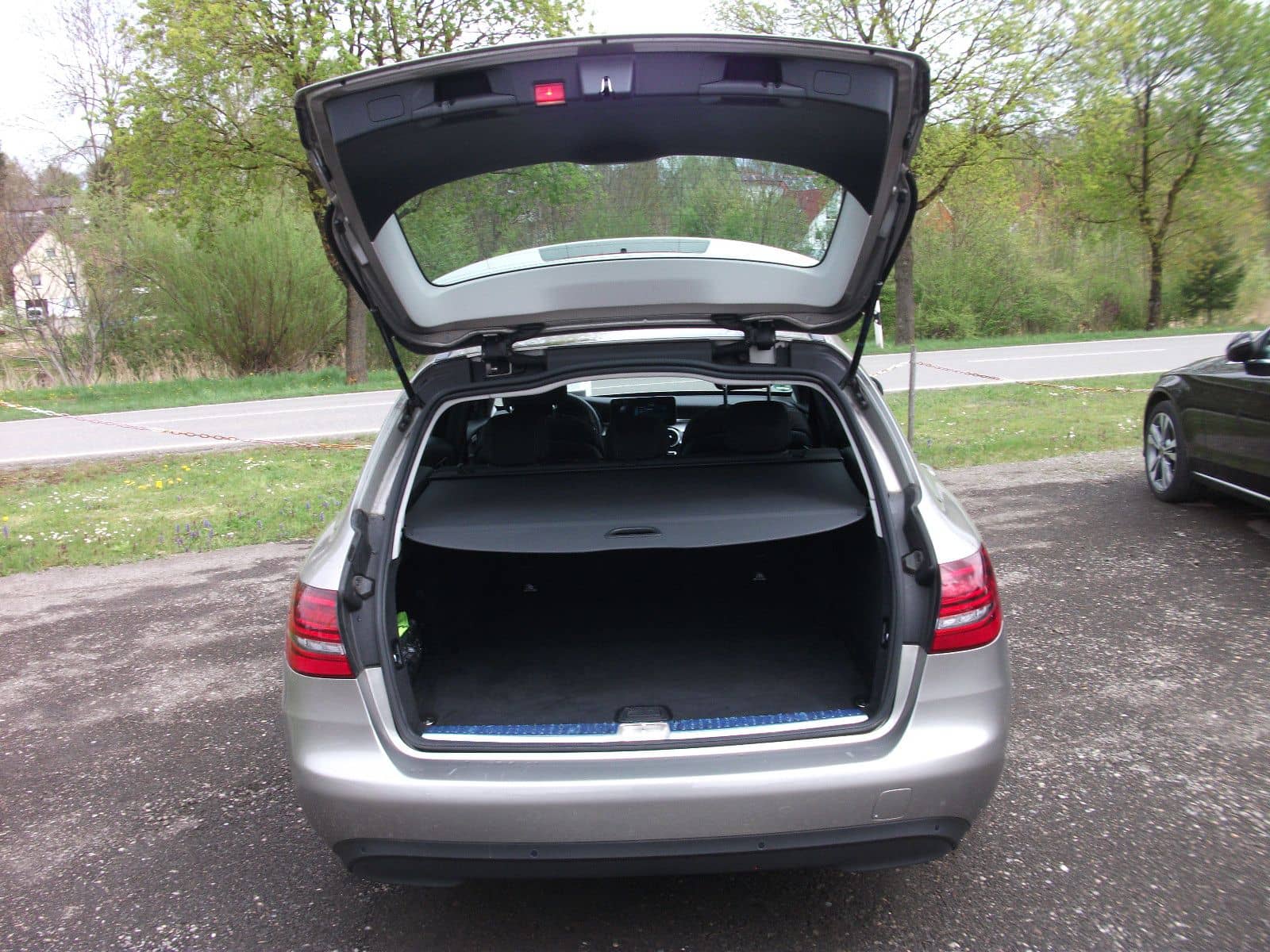 Mercedes-Benz C 200 4MATIC T Autom. Navi SHZ WR Kamera LED PTS foto 7