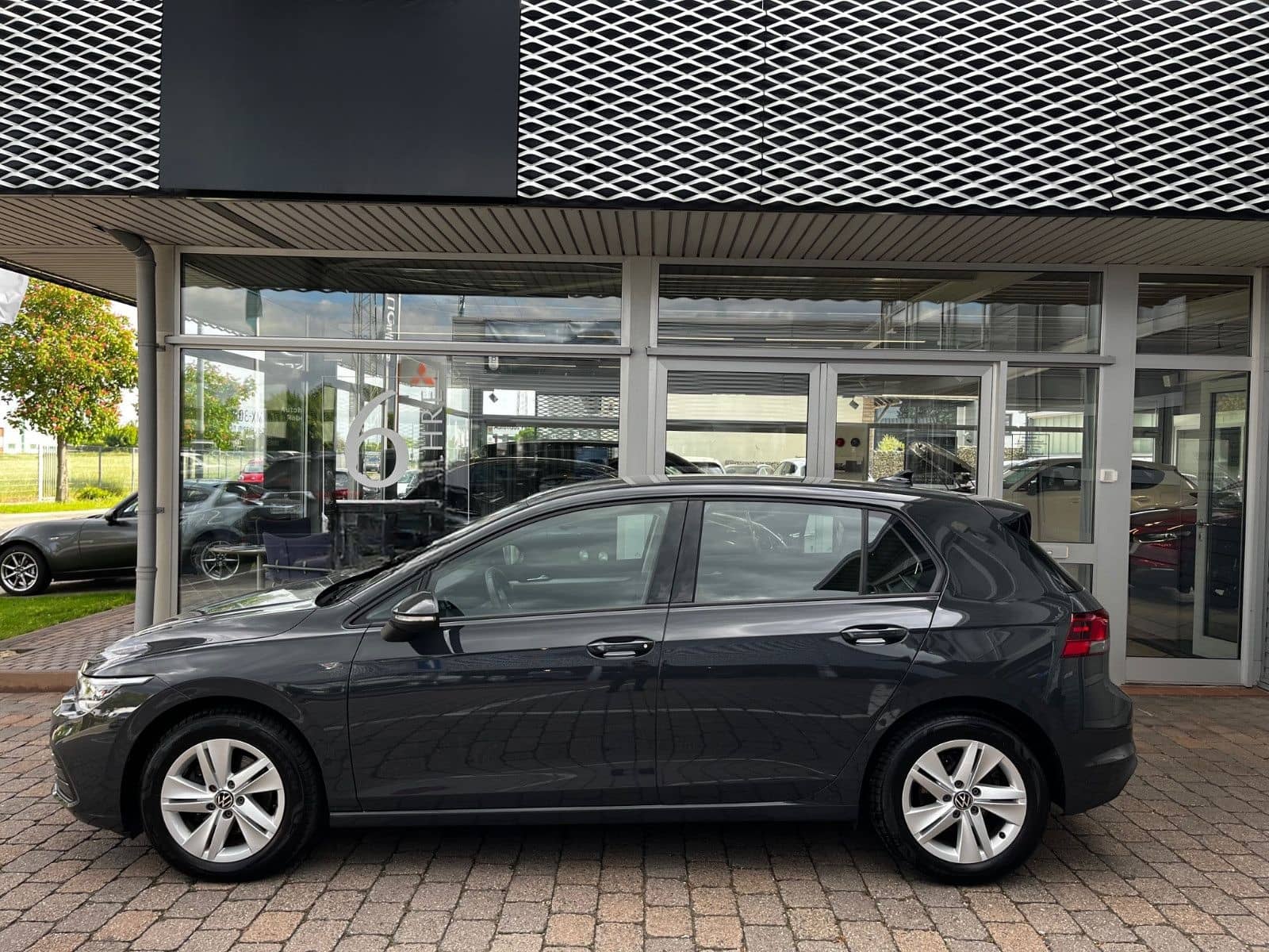 Volkswagen Golf VIII Lim. Life *Sitzhz.*Carplay*ACC* foto 2