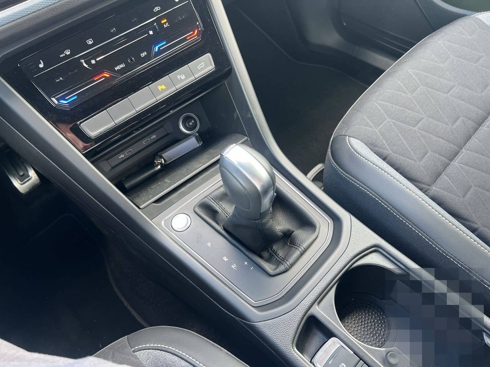 Volkswagen Touran Comfortline Goal 1,5l TSi150PS*DSG+Nav+RF foto 17