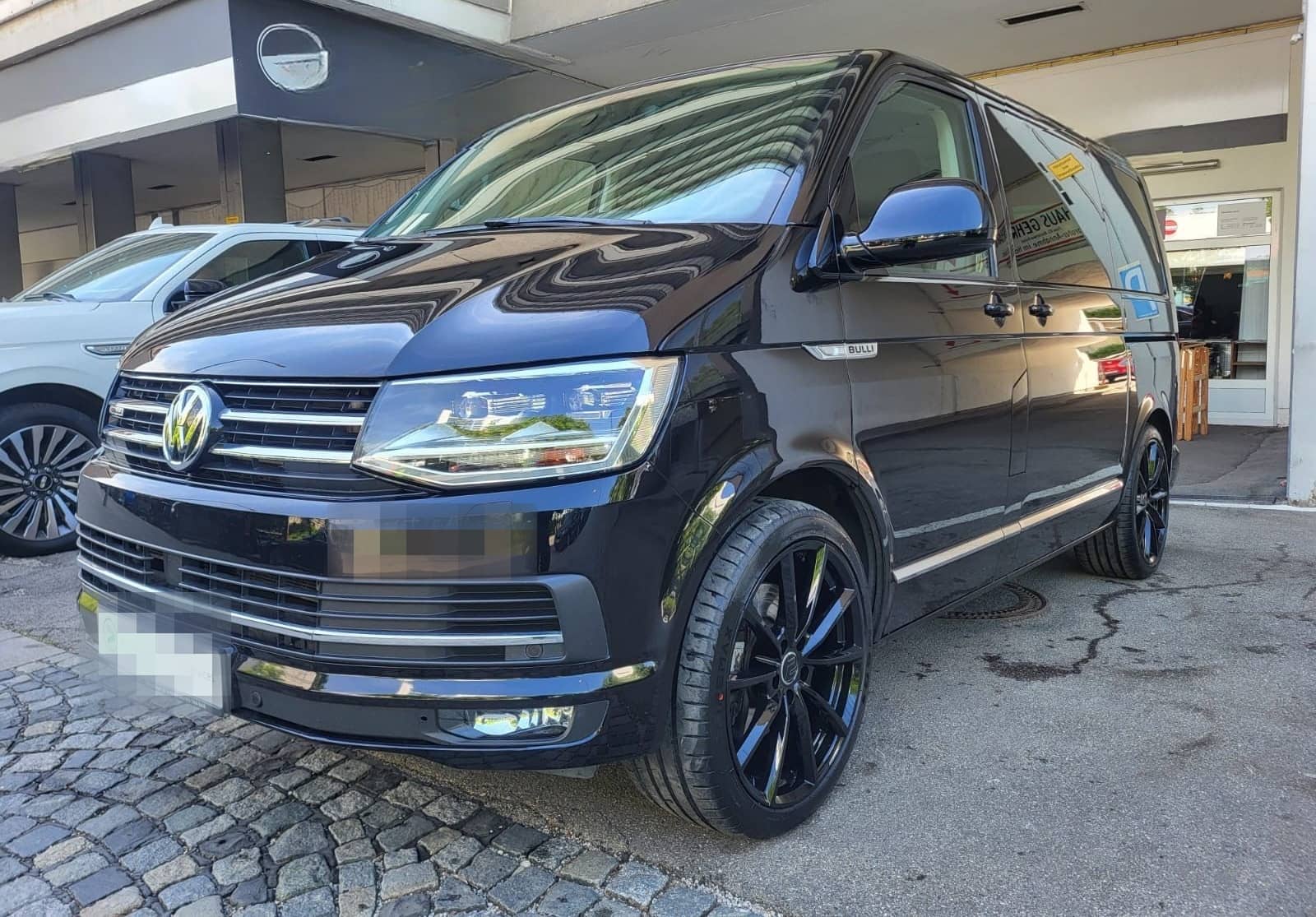 Volkswagen T6 2,0 TDI 4M Bulli Multivan Highline AHK StHzg foto 1