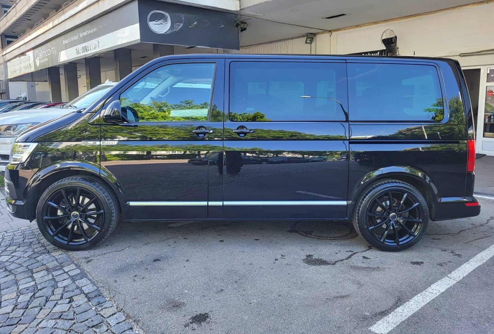 Volkswagen T6 2,0 TDI 4M Bulli Multivan Highline AHK StHzg foto 4