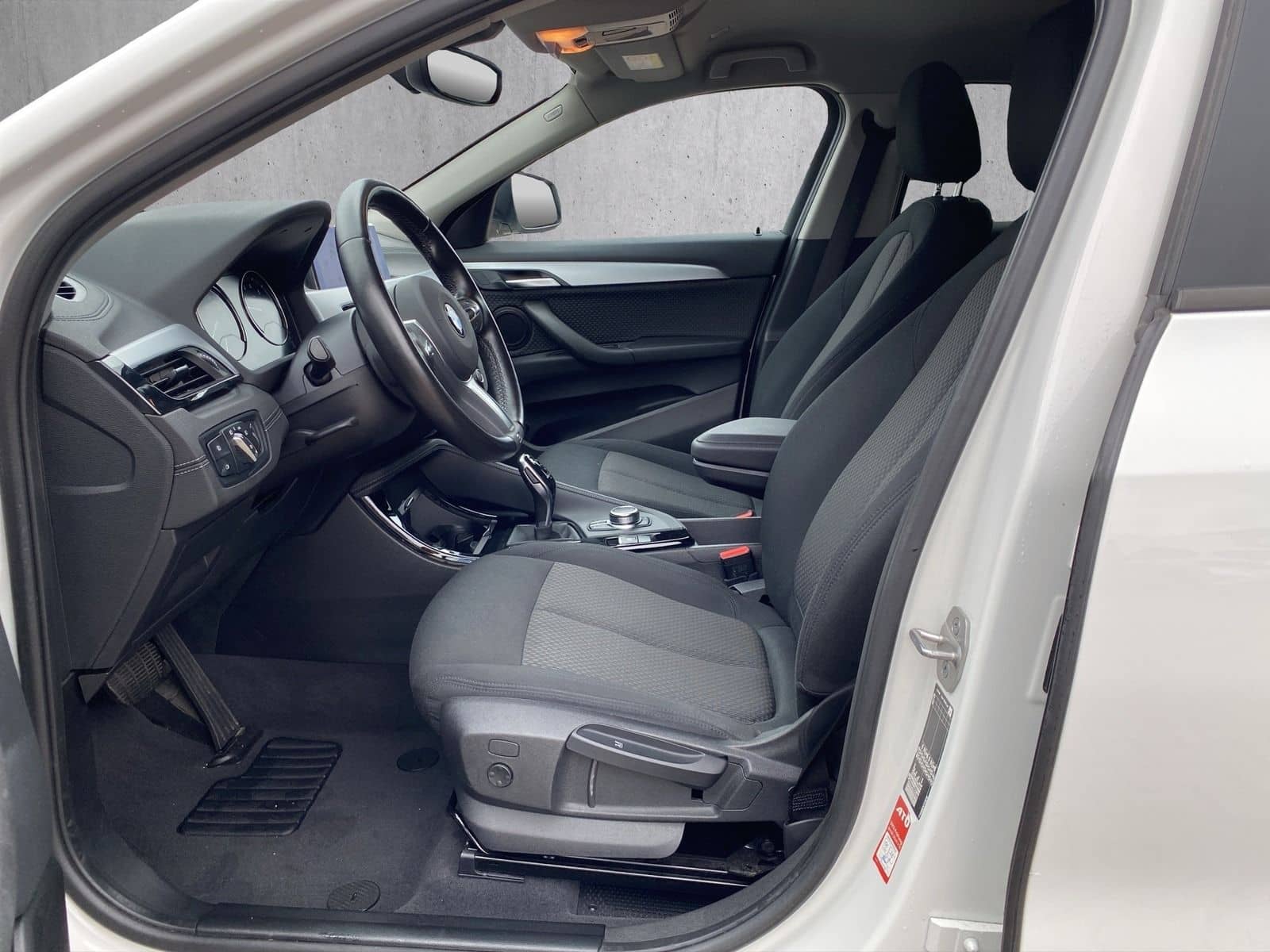 BMW X2 sDrive 18 i Advantage *Navi*El.Heckklappe*RFK foto 5
