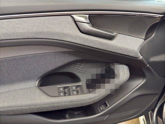 Audi A6 Avant TDI quattro 150 kW S line Edition One foto 13