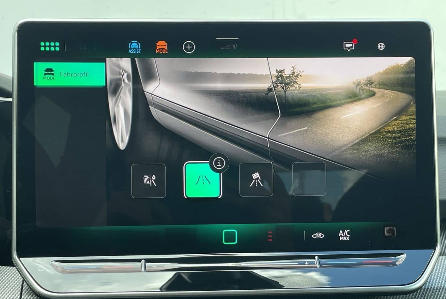 Volkswagen Golf VIII 1.5 eTSI DSG R-Line AHK/360°Kamera/HUD foto 18