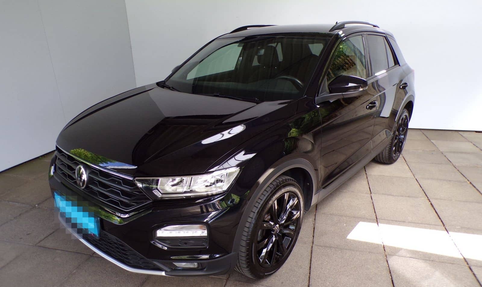Volkswagen T-ROC 1.5 TSI SPORT / BLACK STYLE+BEATS AUDIO foto 2